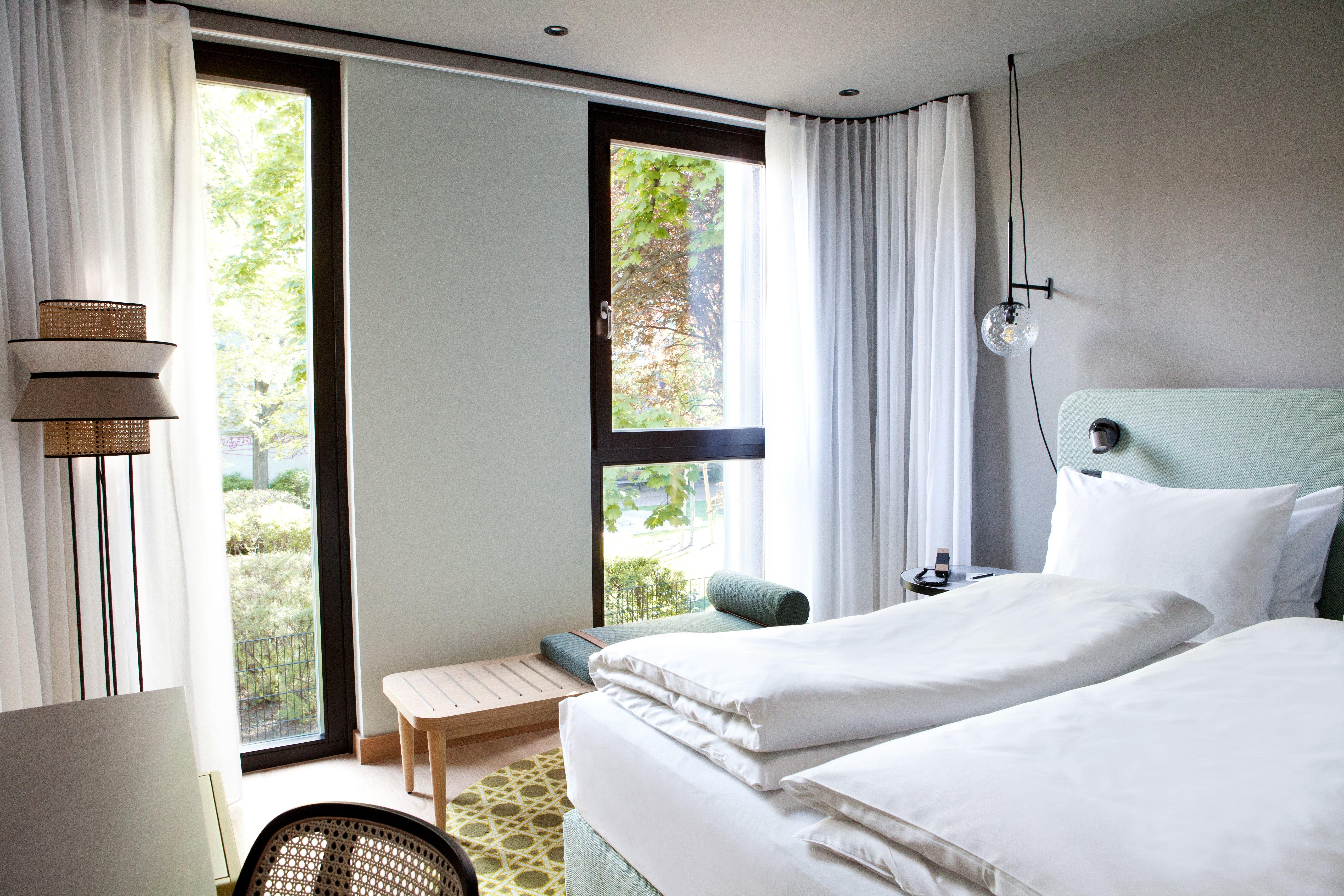 Double Queen Size Bed