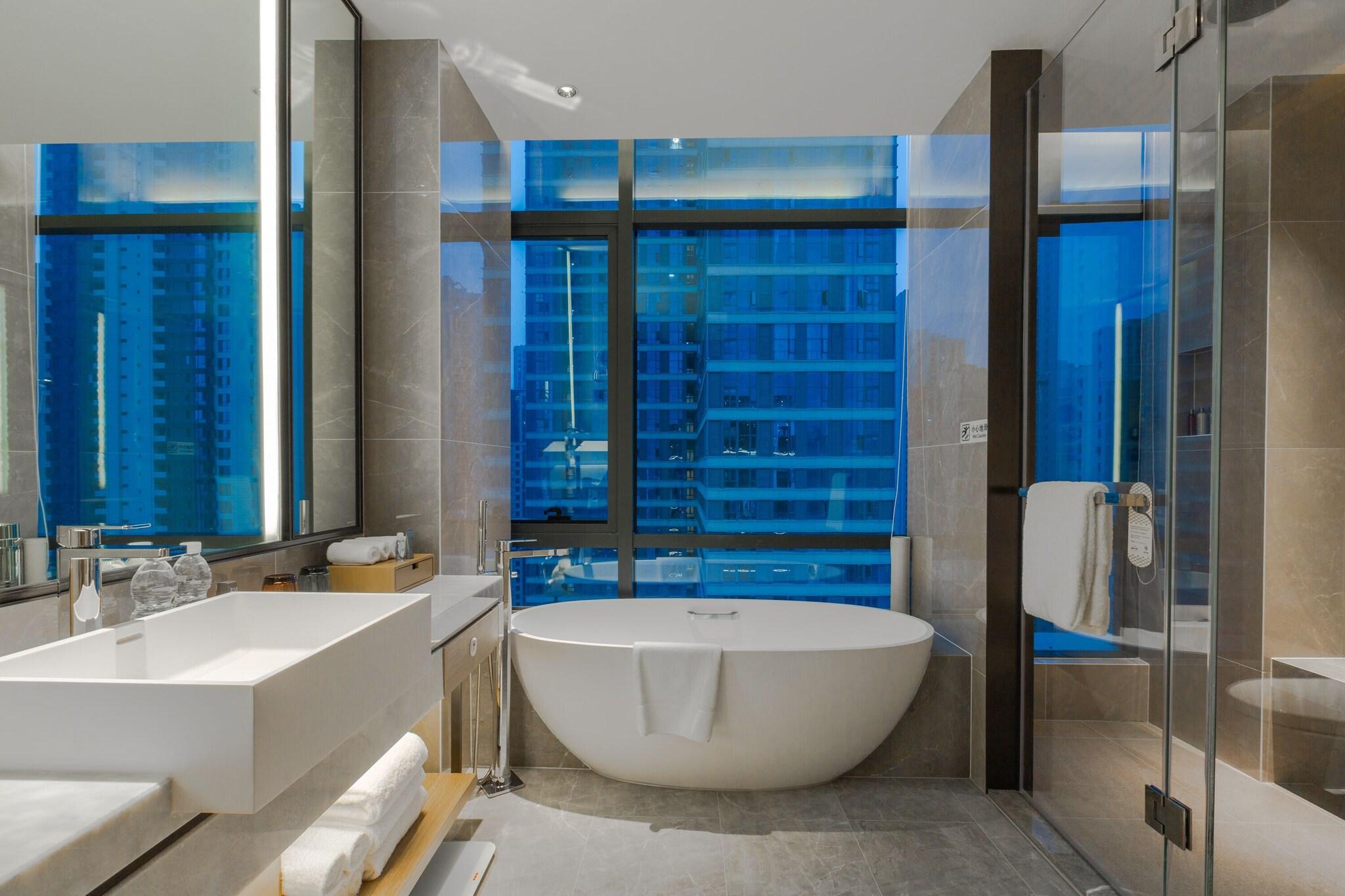 Apartment City View King Bed