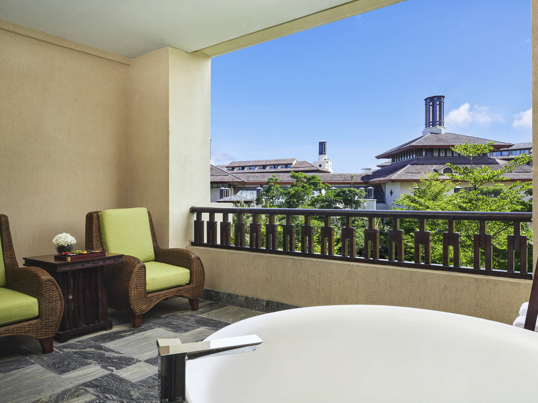 Twin Deluxe Garden View