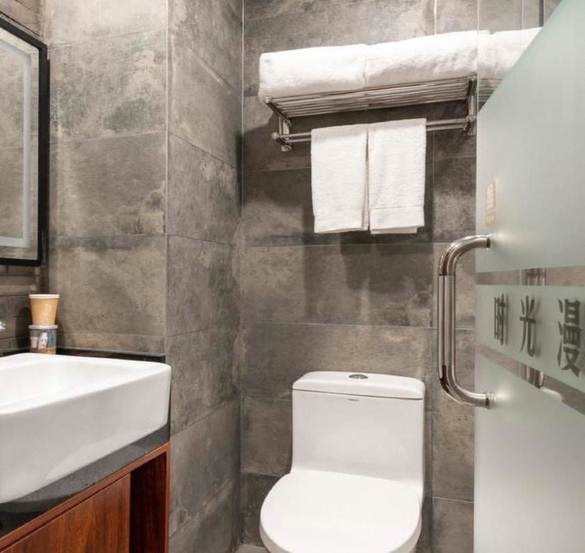 Double Superior Queen Bed