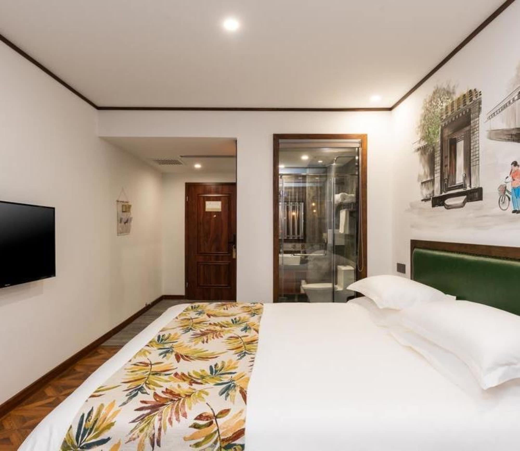 Double Queen Size Bed