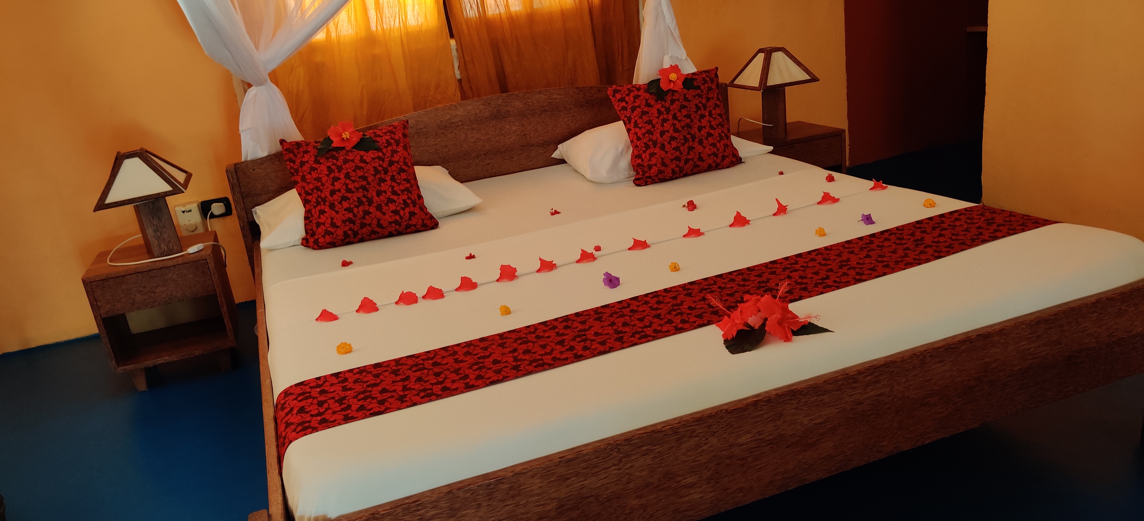 Suite One Bedroom with Air Conditioning