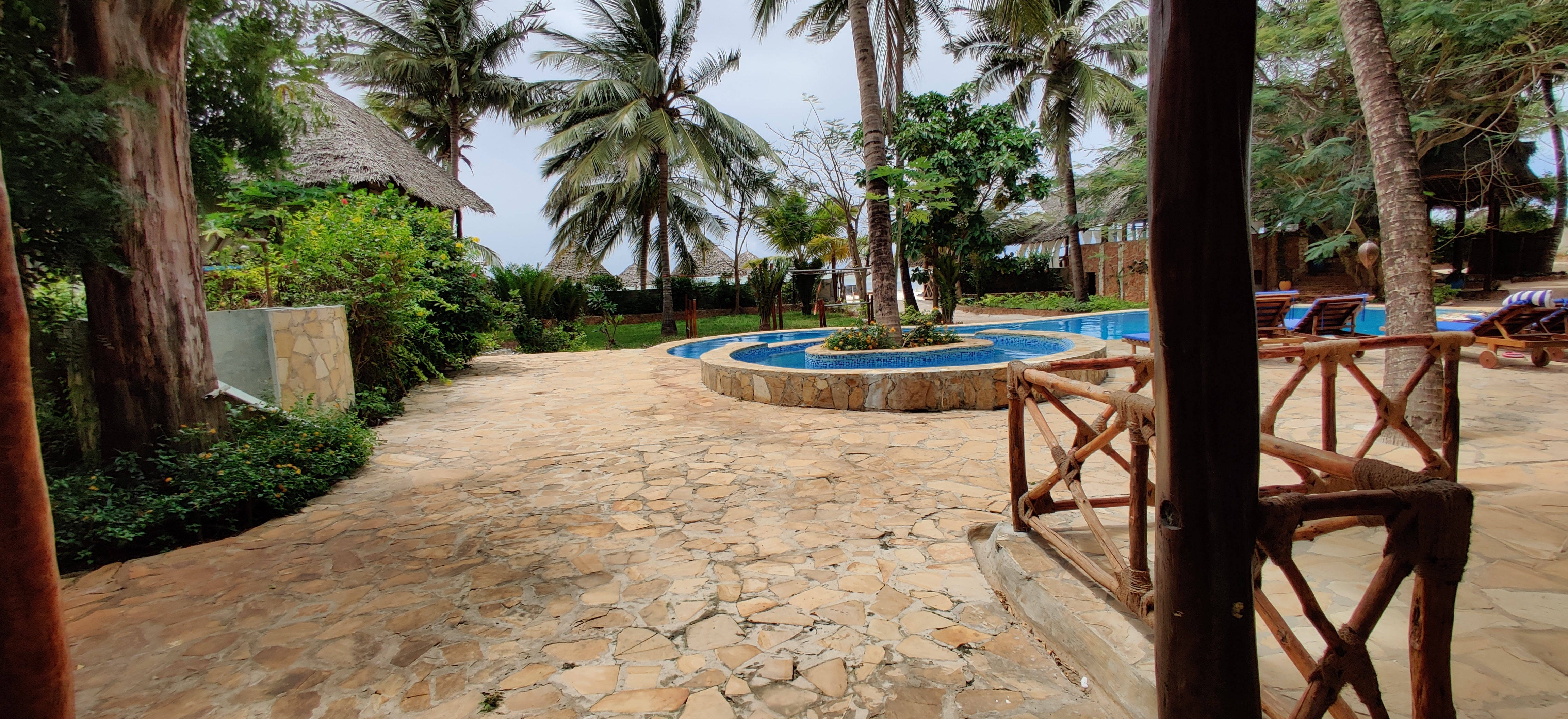 Double Deluxe One Bed