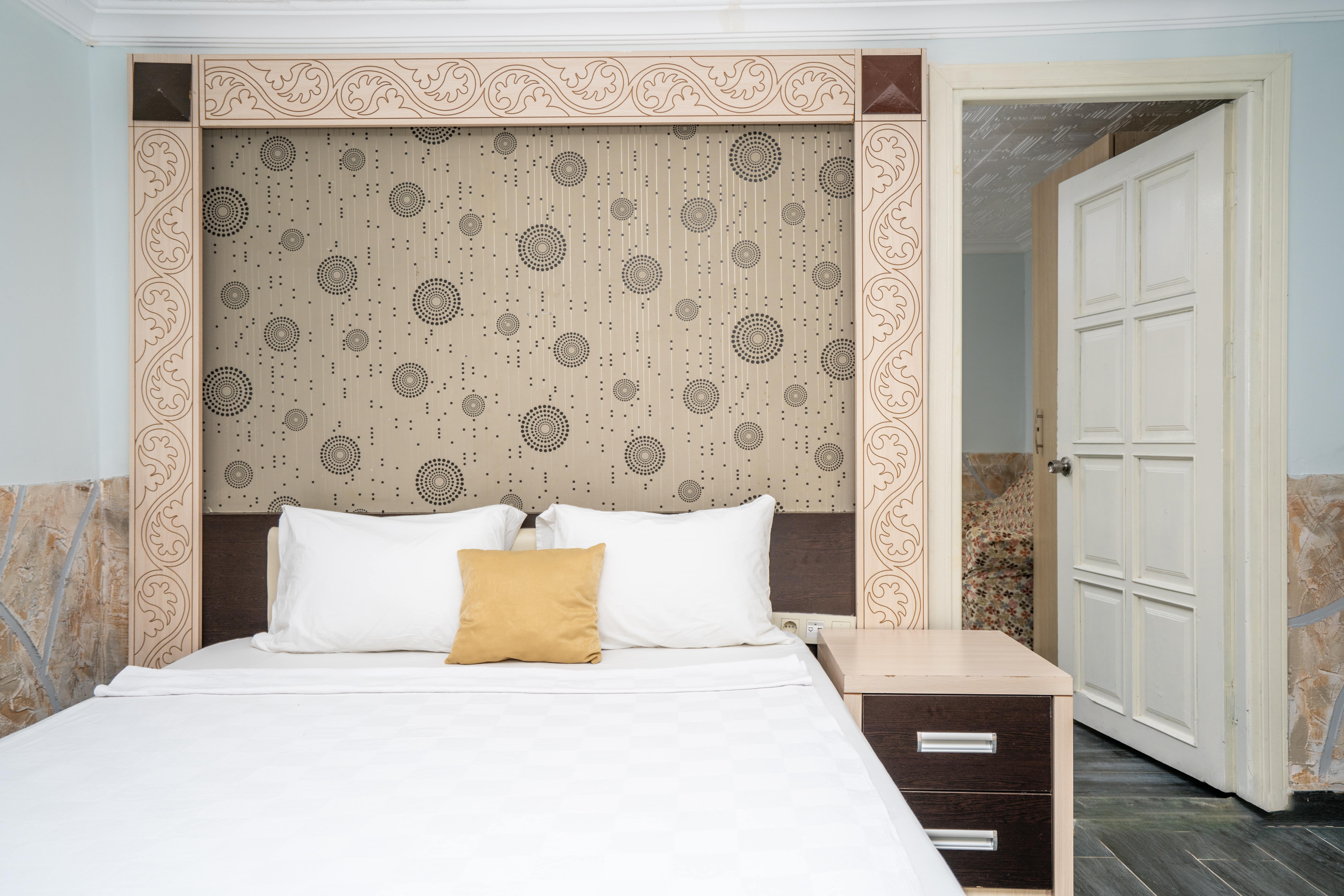 Family Room Capacity 5