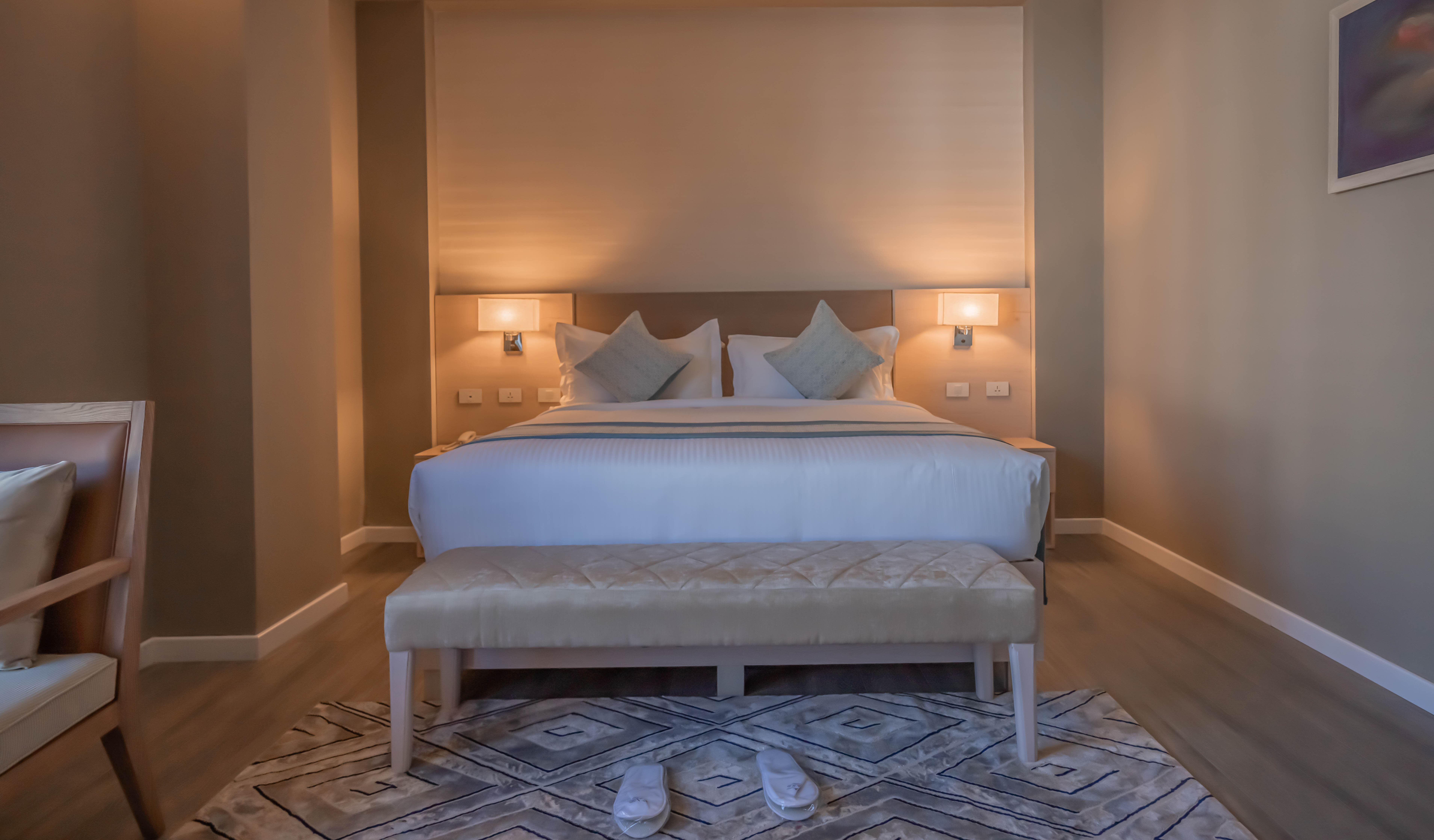 Double Queen Bed Non Smoking