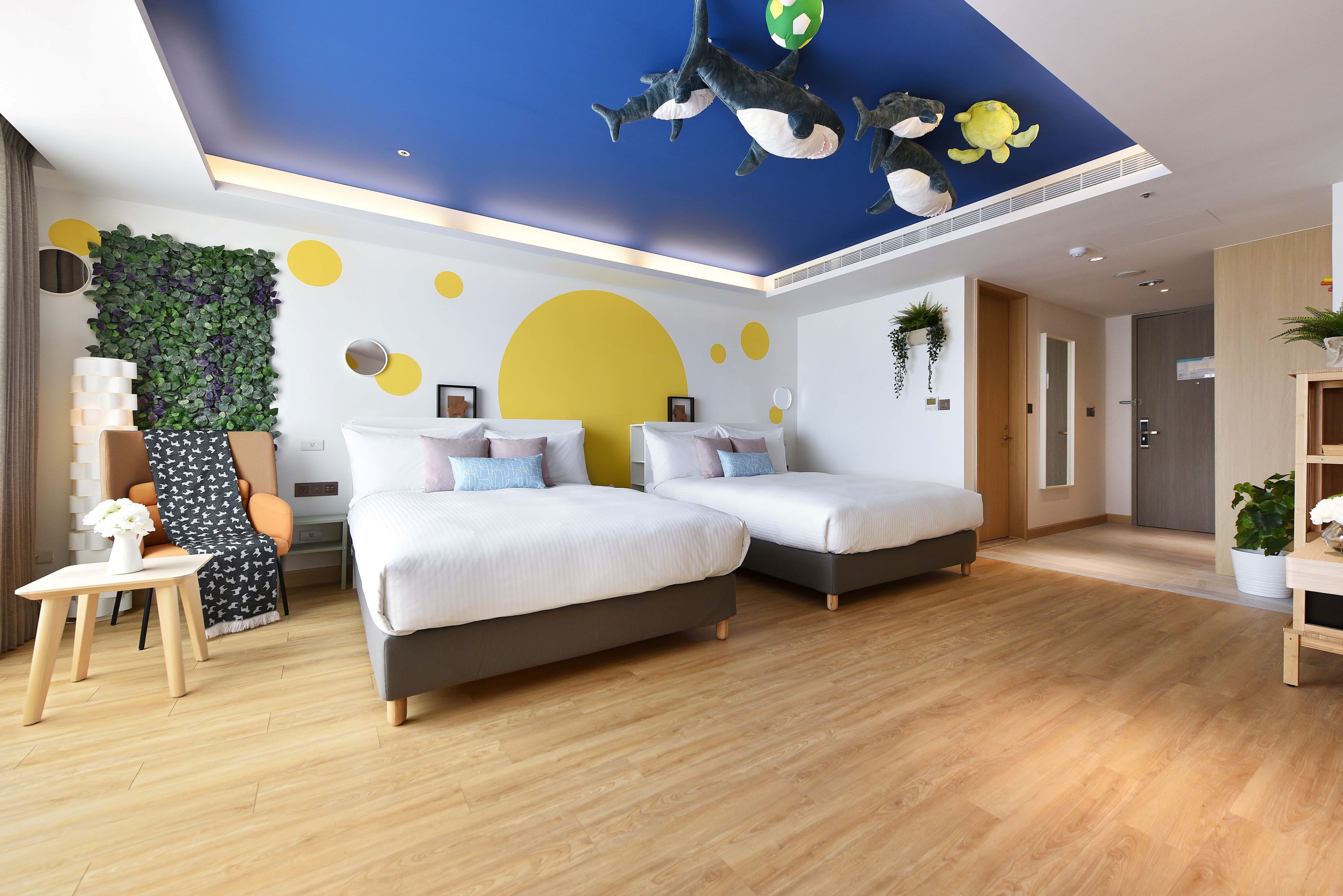 Quadruple Two Queen Beds