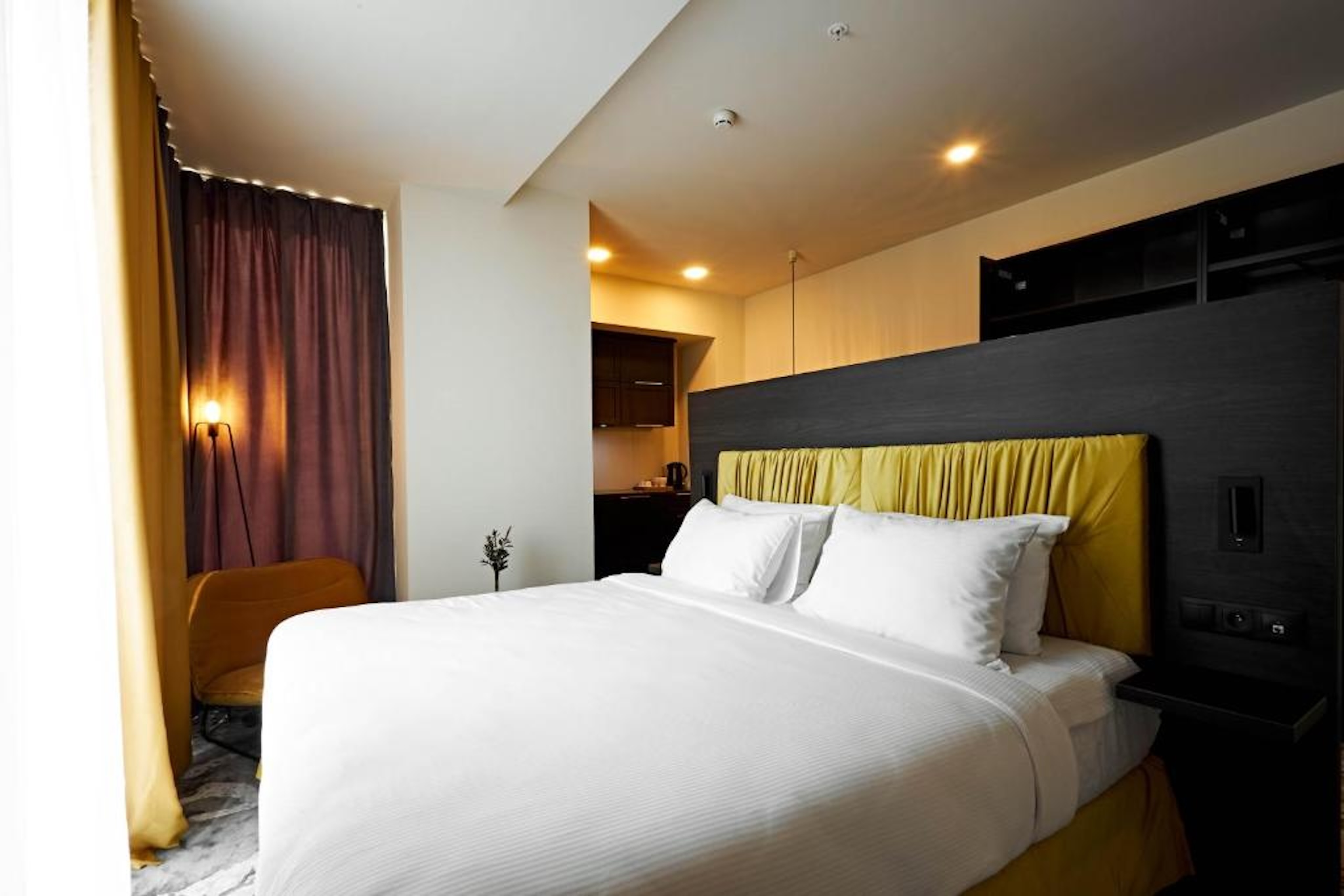 Studio with Kitchenette