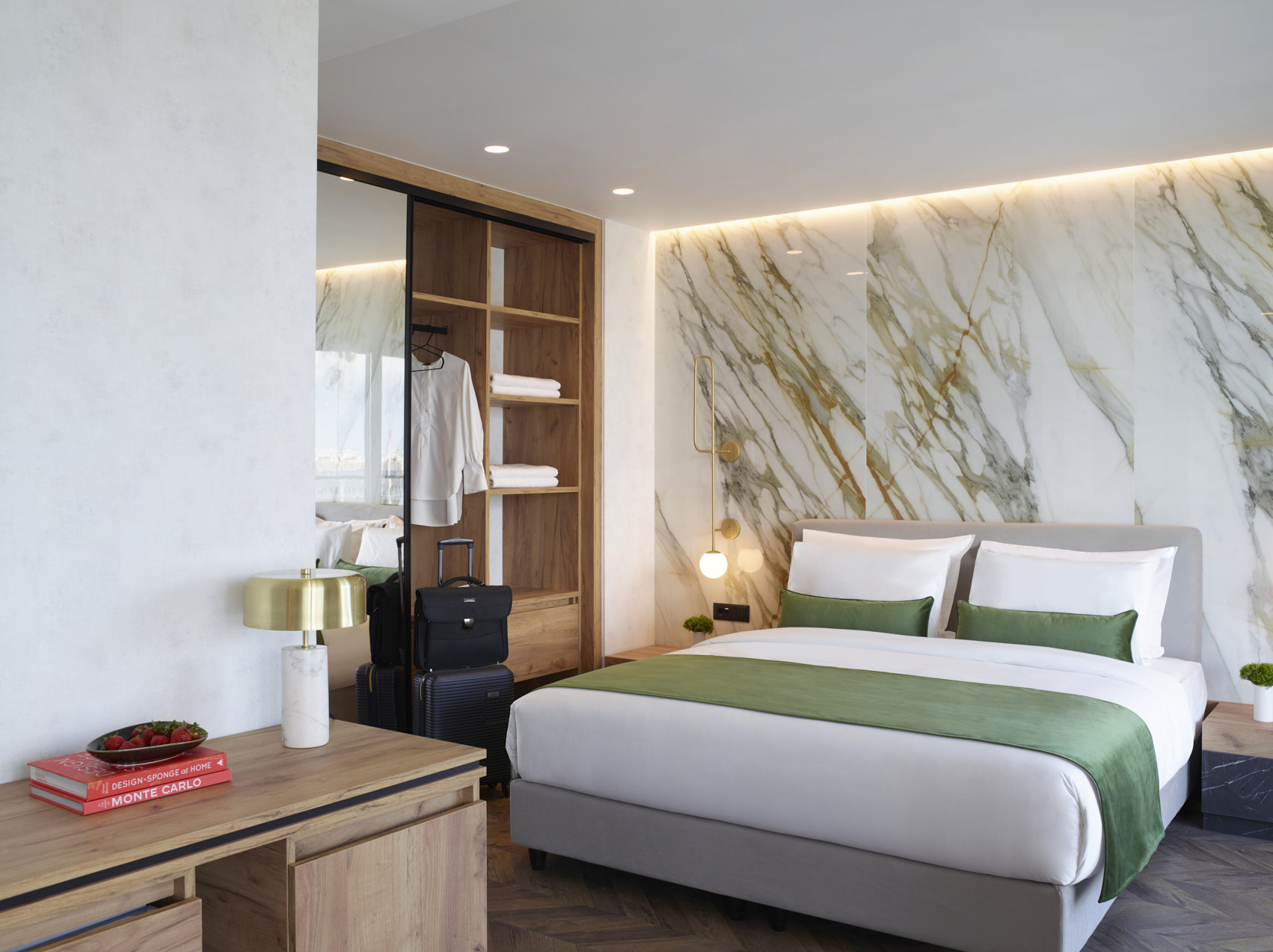 Suite Deluxe City View King Bed