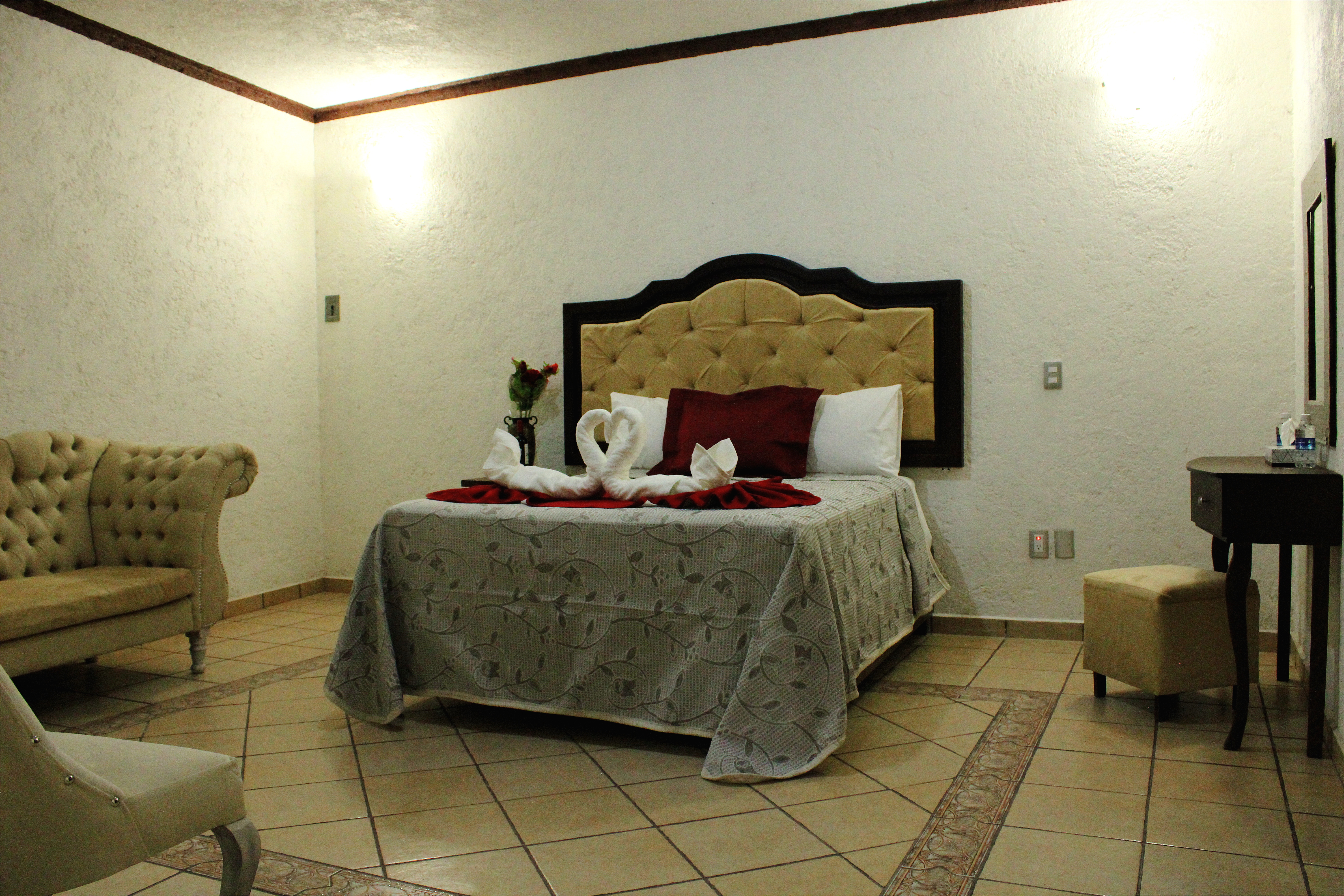 Double Classic Double Bed