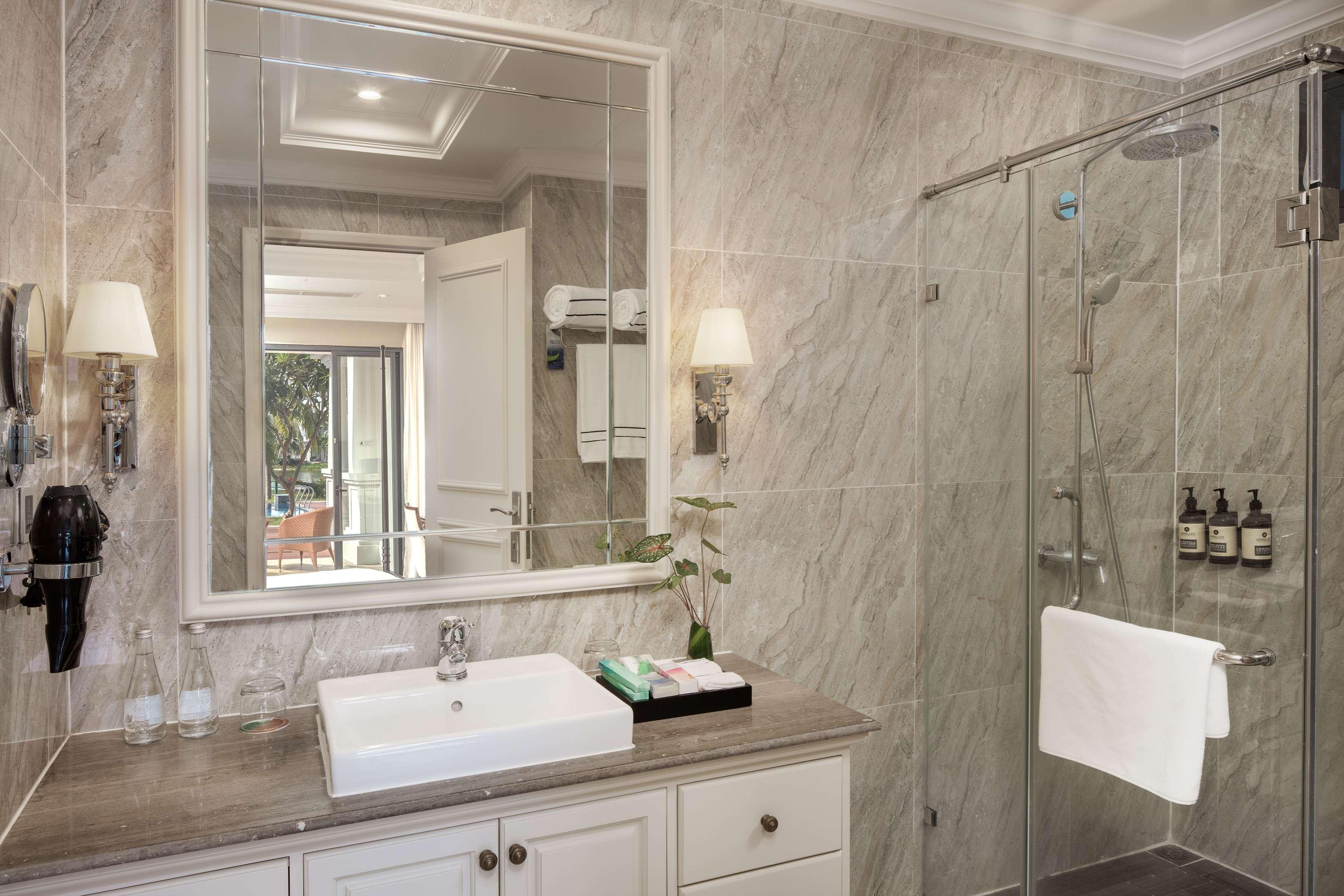 Villa Four Bedrooms with Private Pool