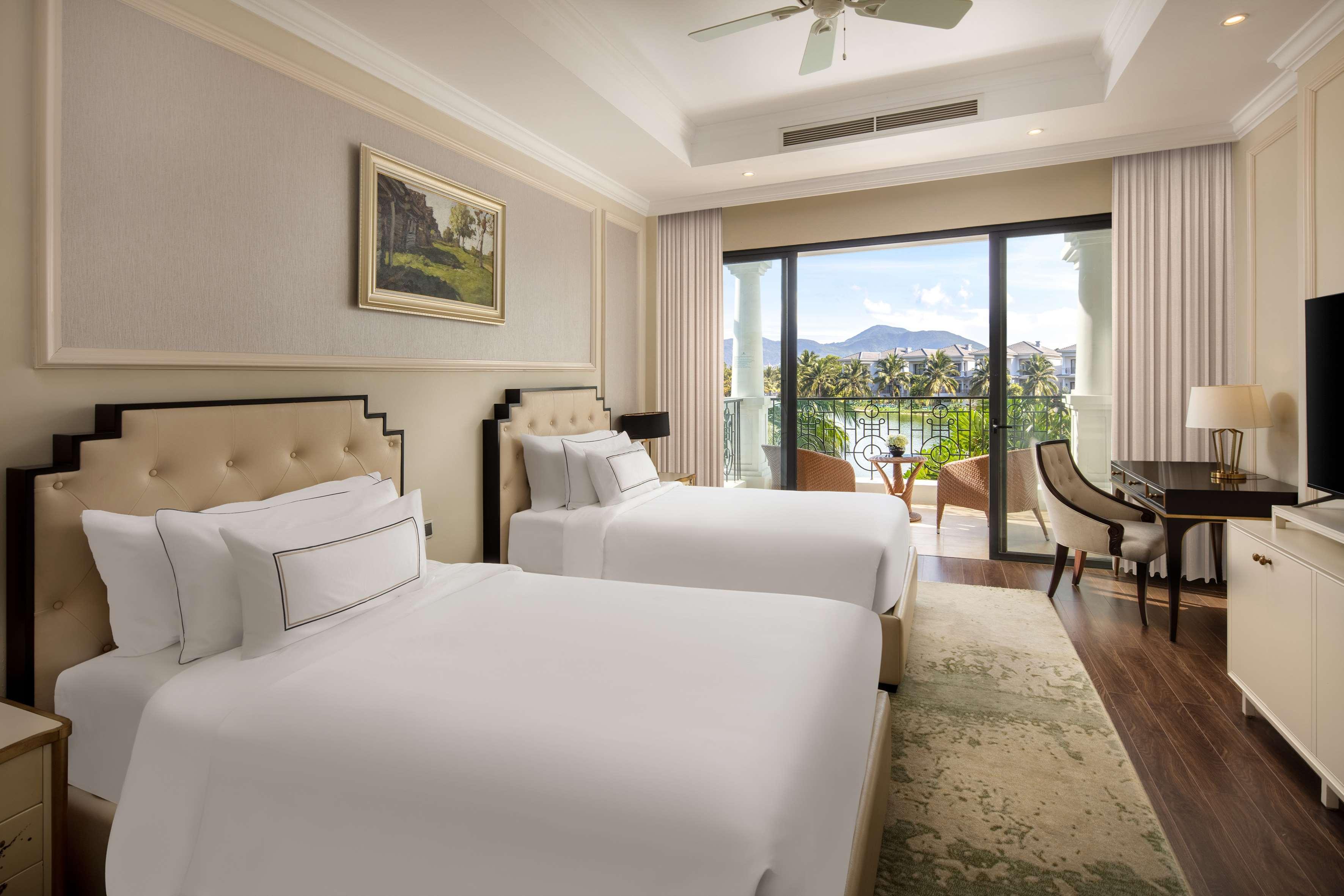 Villa Four Bedrooms with Private Pool