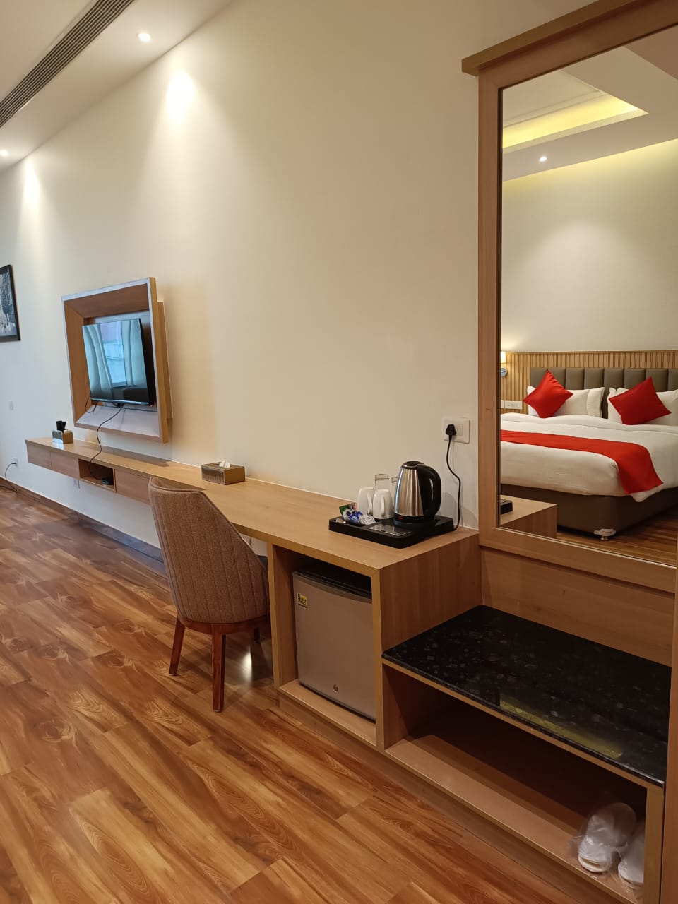 Double Deluxe One Bed