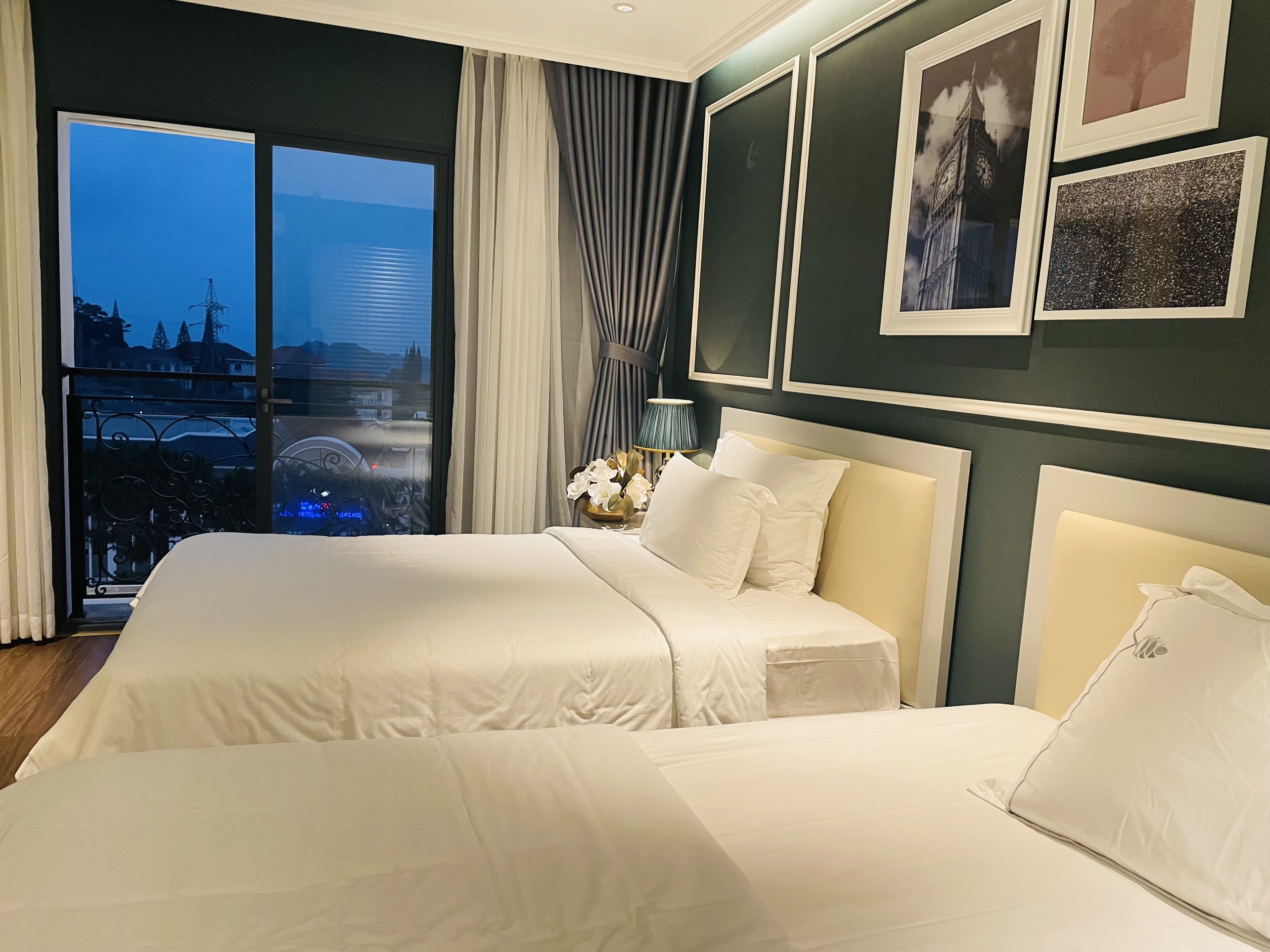 Double or Twin Deluxe