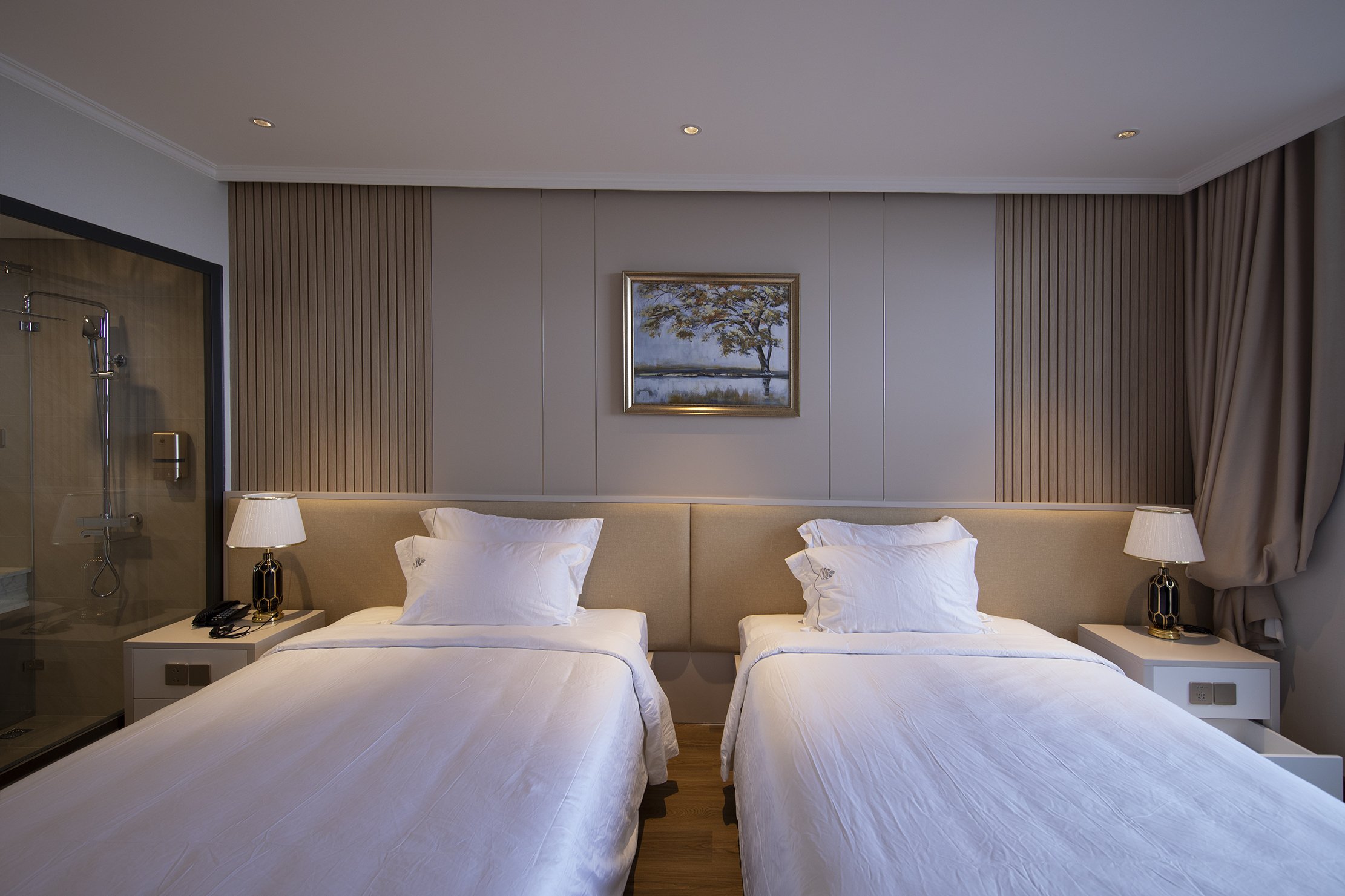 Double or Twin Deluxe