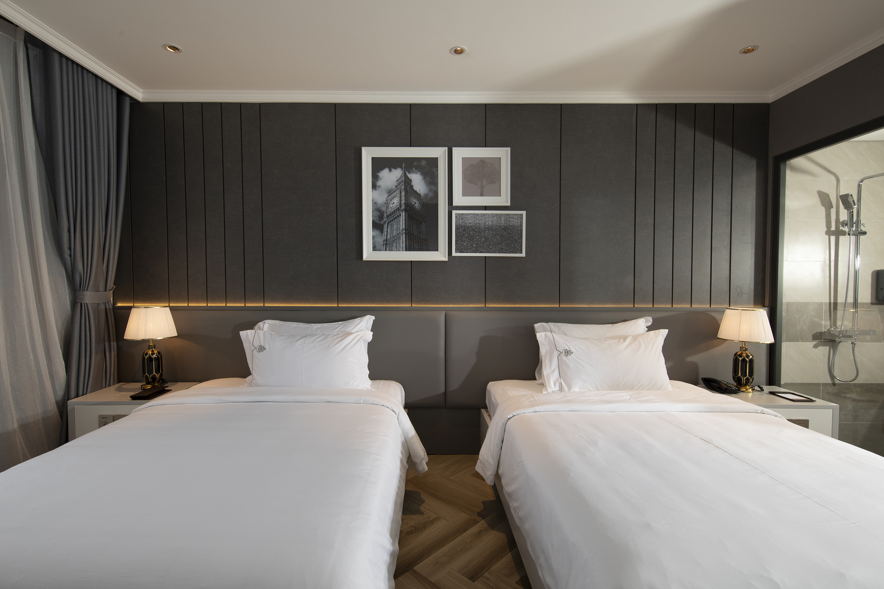 Double or Twin Deluxe