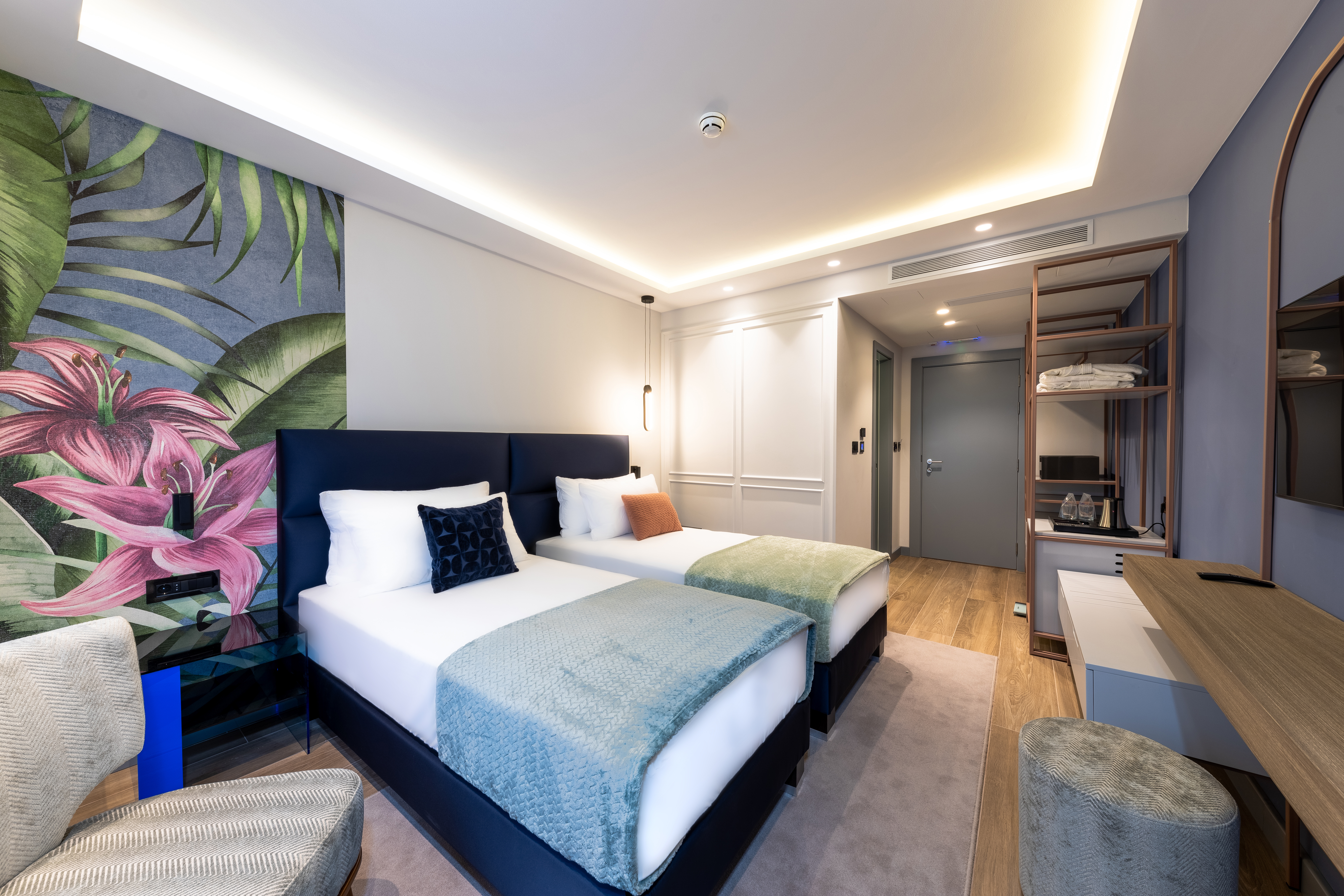 Twin Classic Garden View