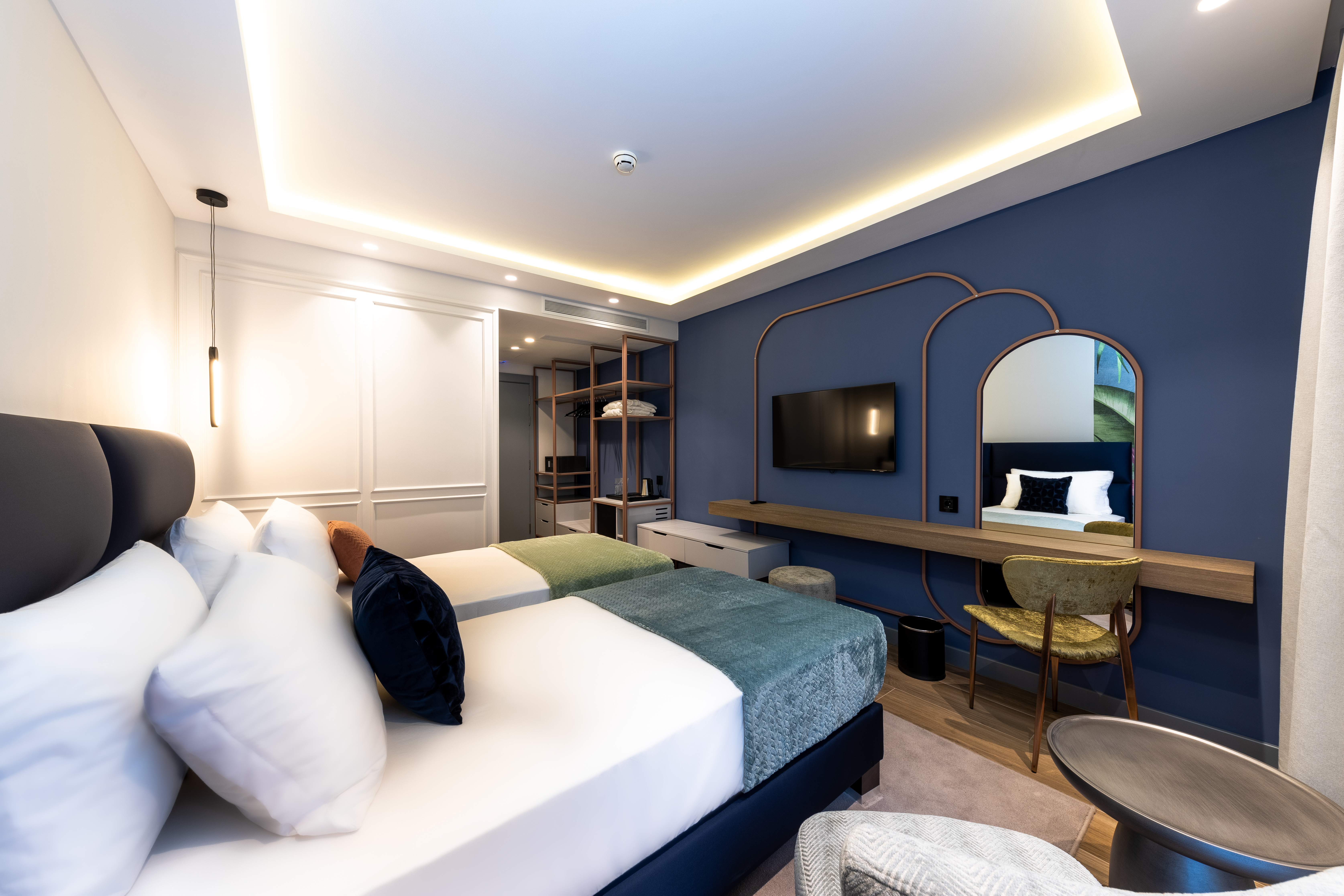 Twin Classic Garden View