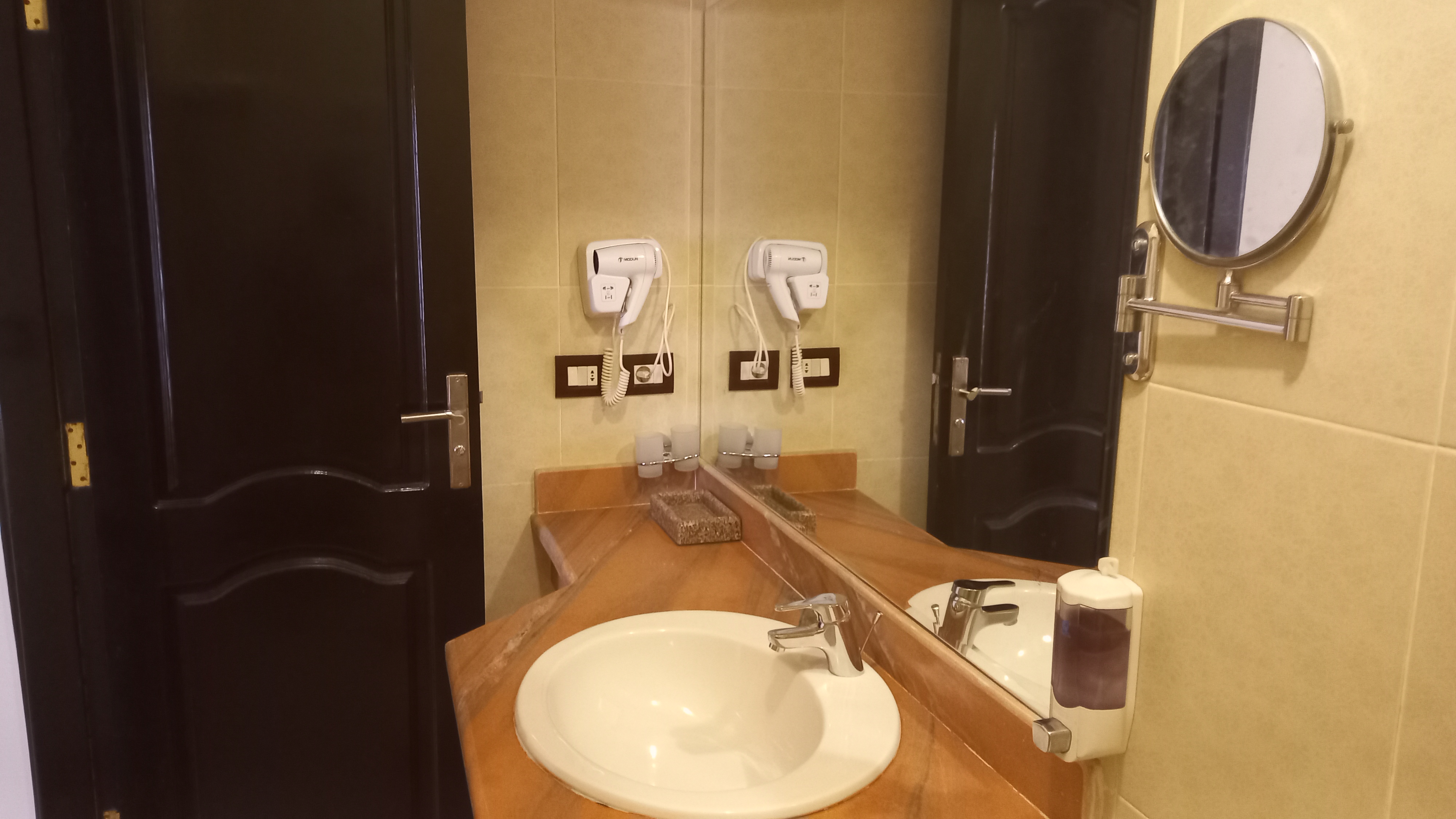 Twin Deluxe Garden View