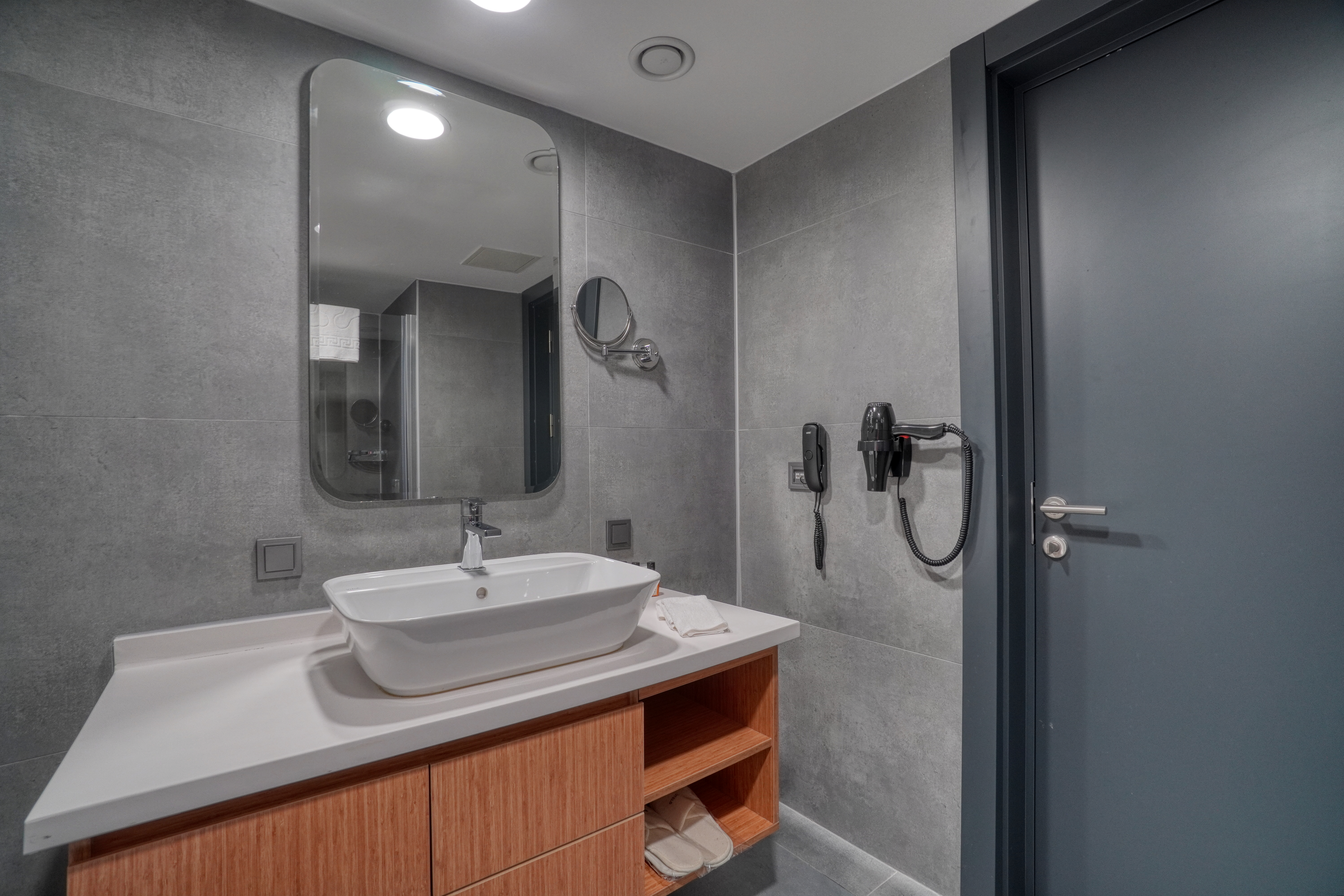 Double or Twin Deluxe