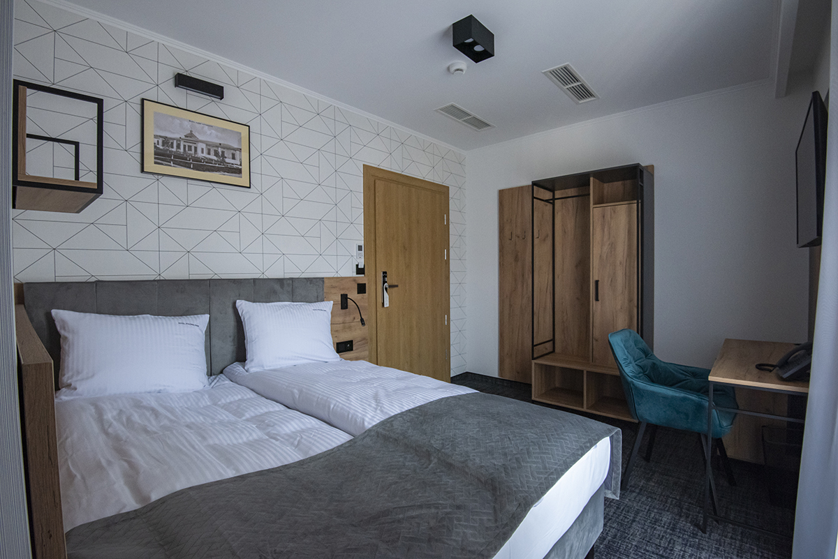 Double Single One Bed