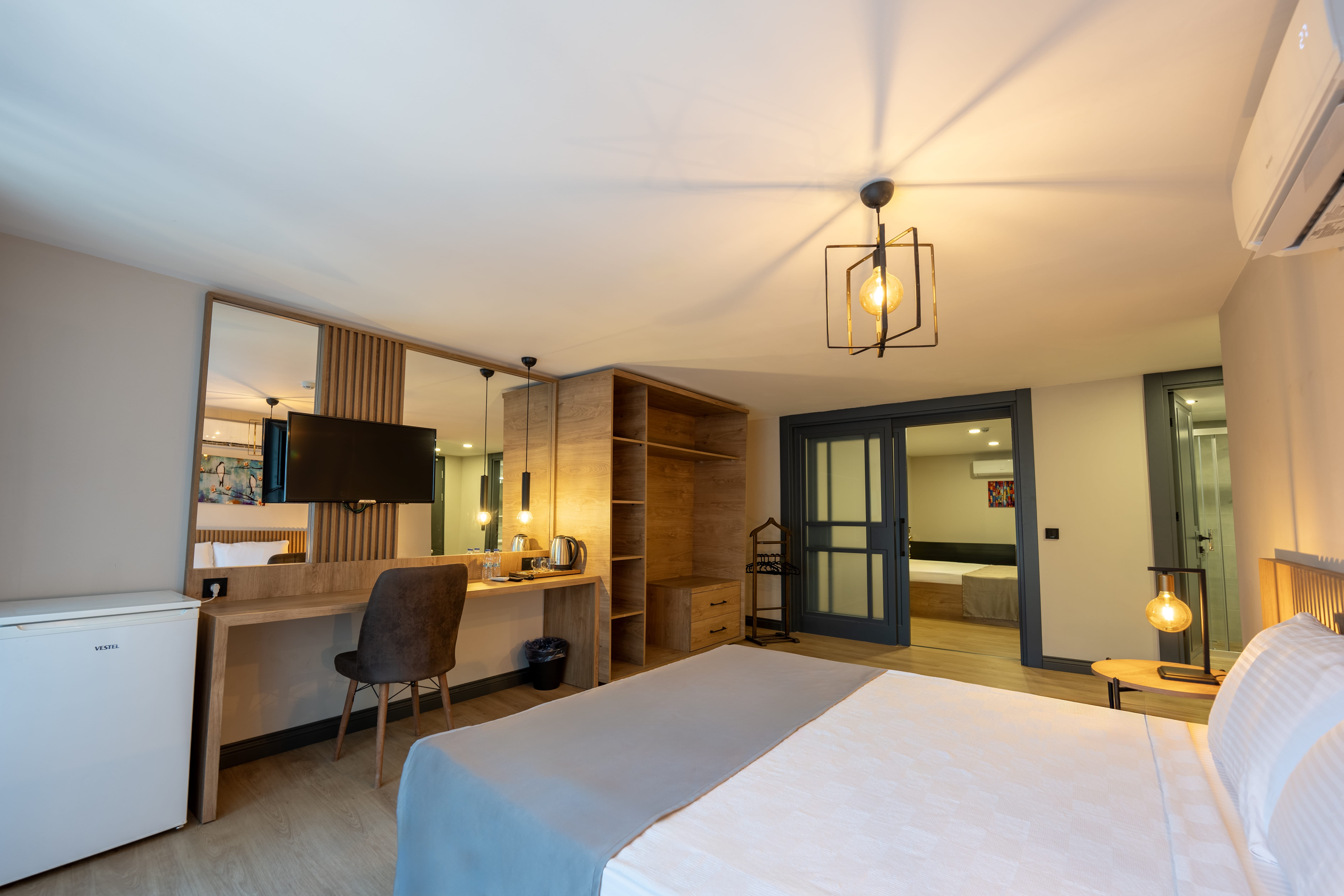 Suite Two Double Beds Non Smoking