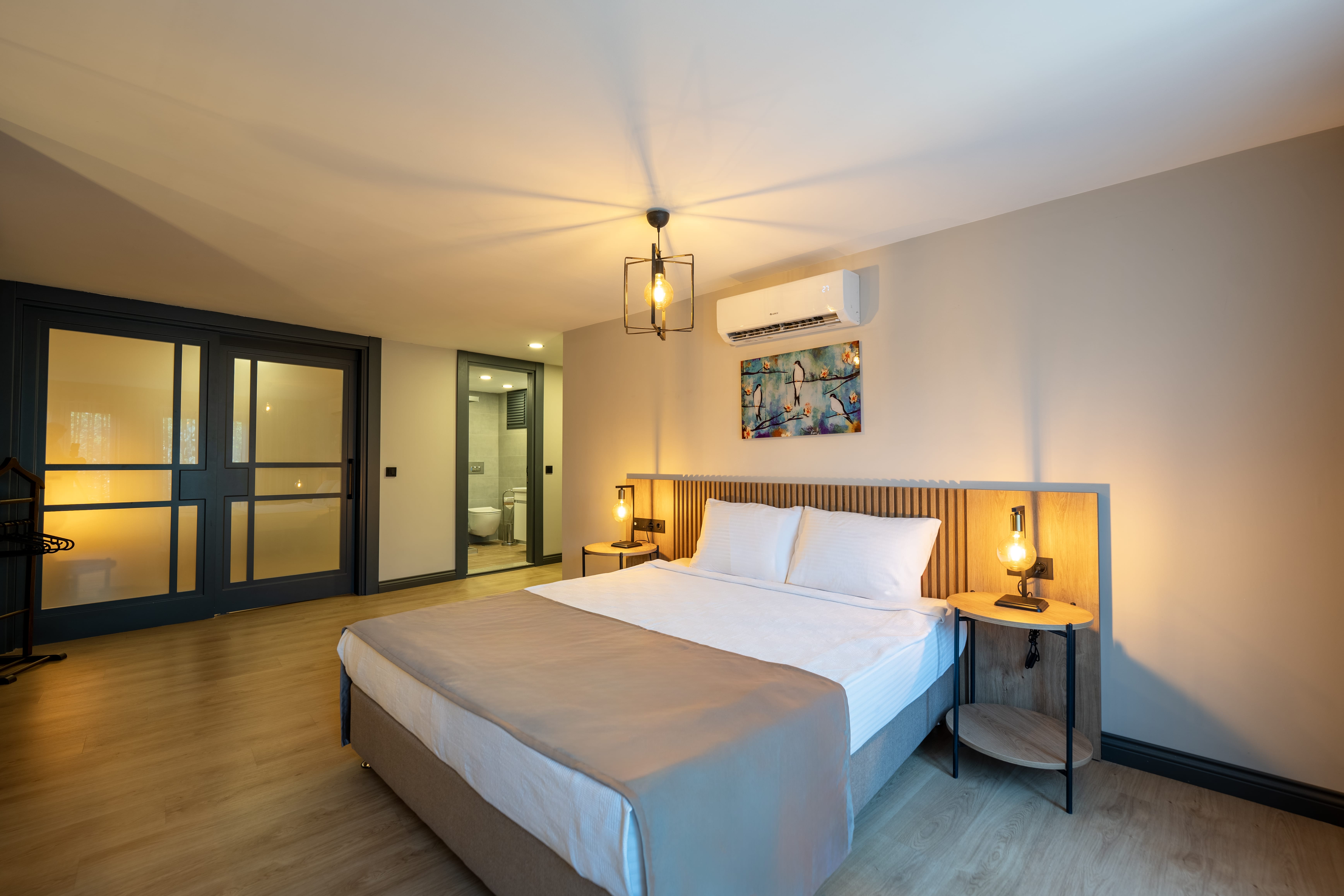 Suite Two Double Beds Non Smoking