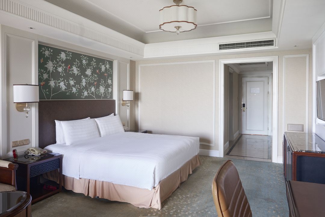 Double Superior King Bed