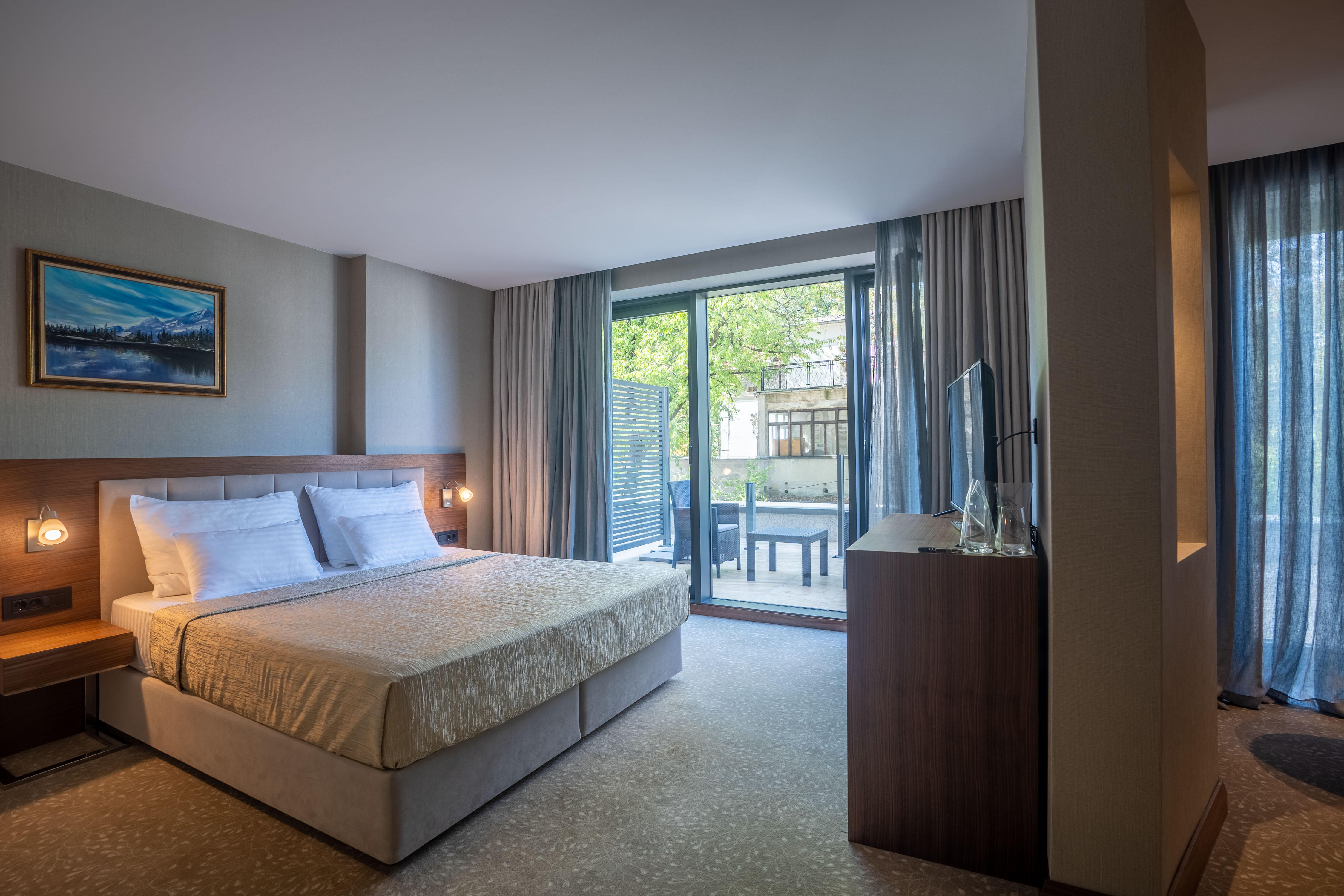 Double or Twin Deluxe