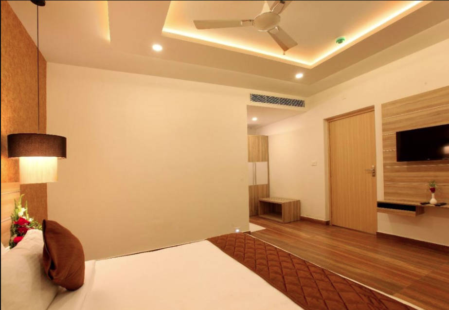 Double Deluxe Queen Bed