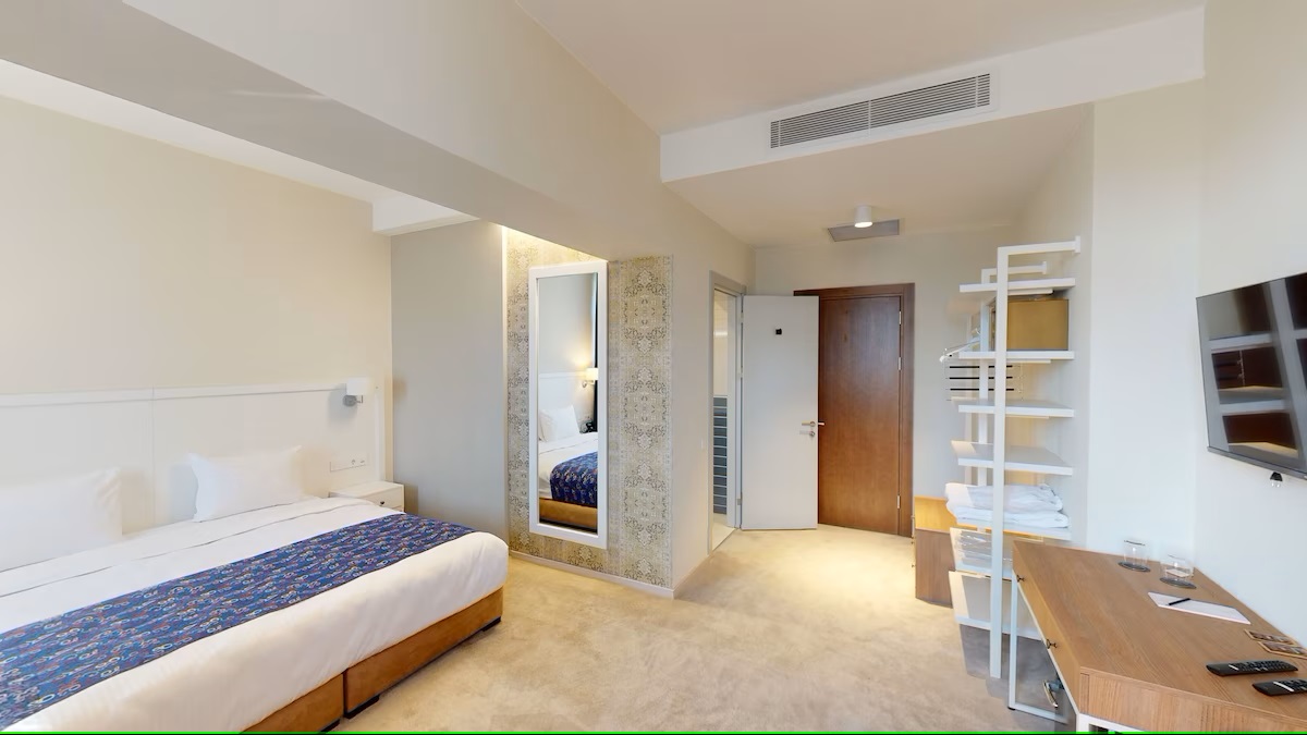 Double or Twin Superior