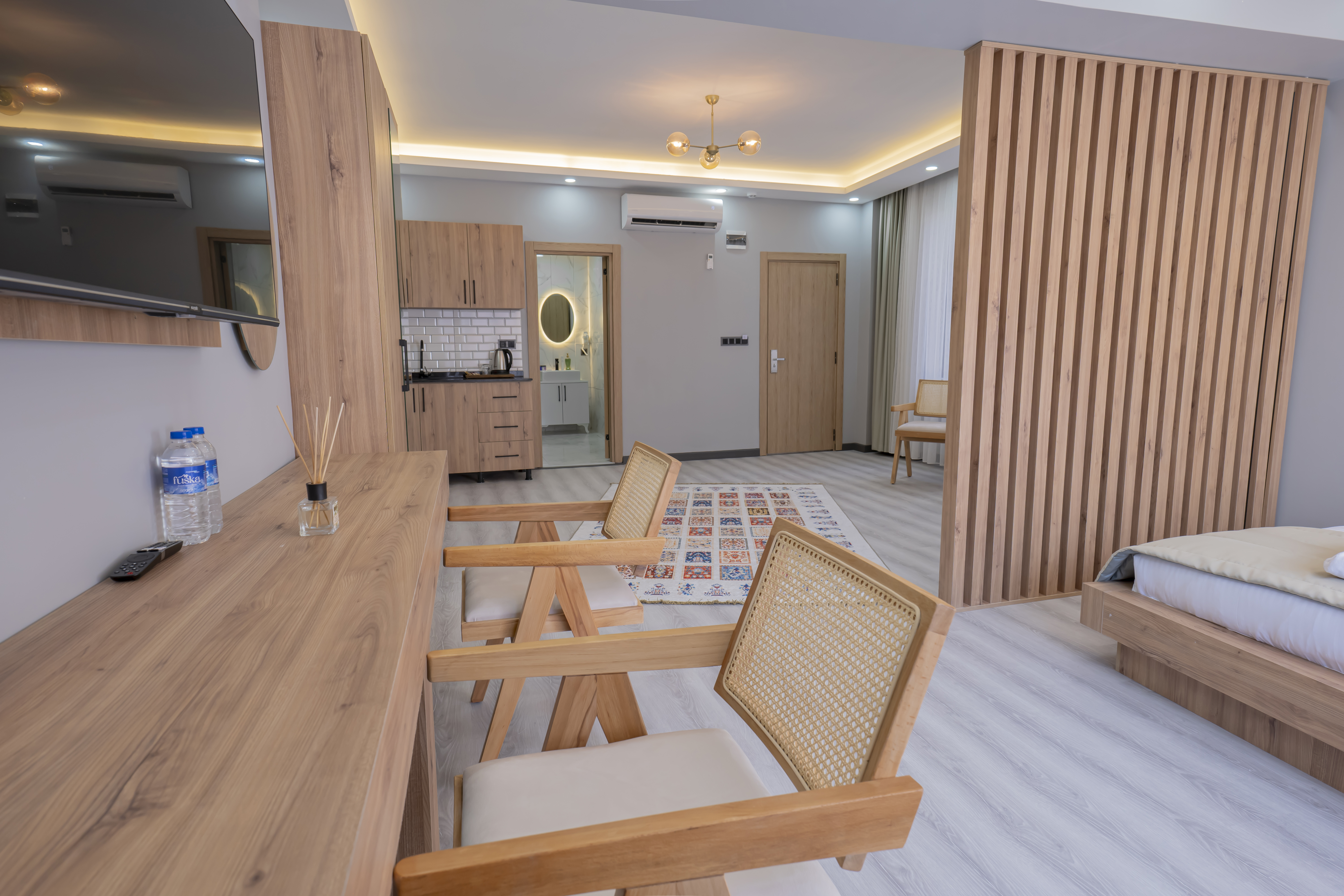 Quadruple Executive King Bed