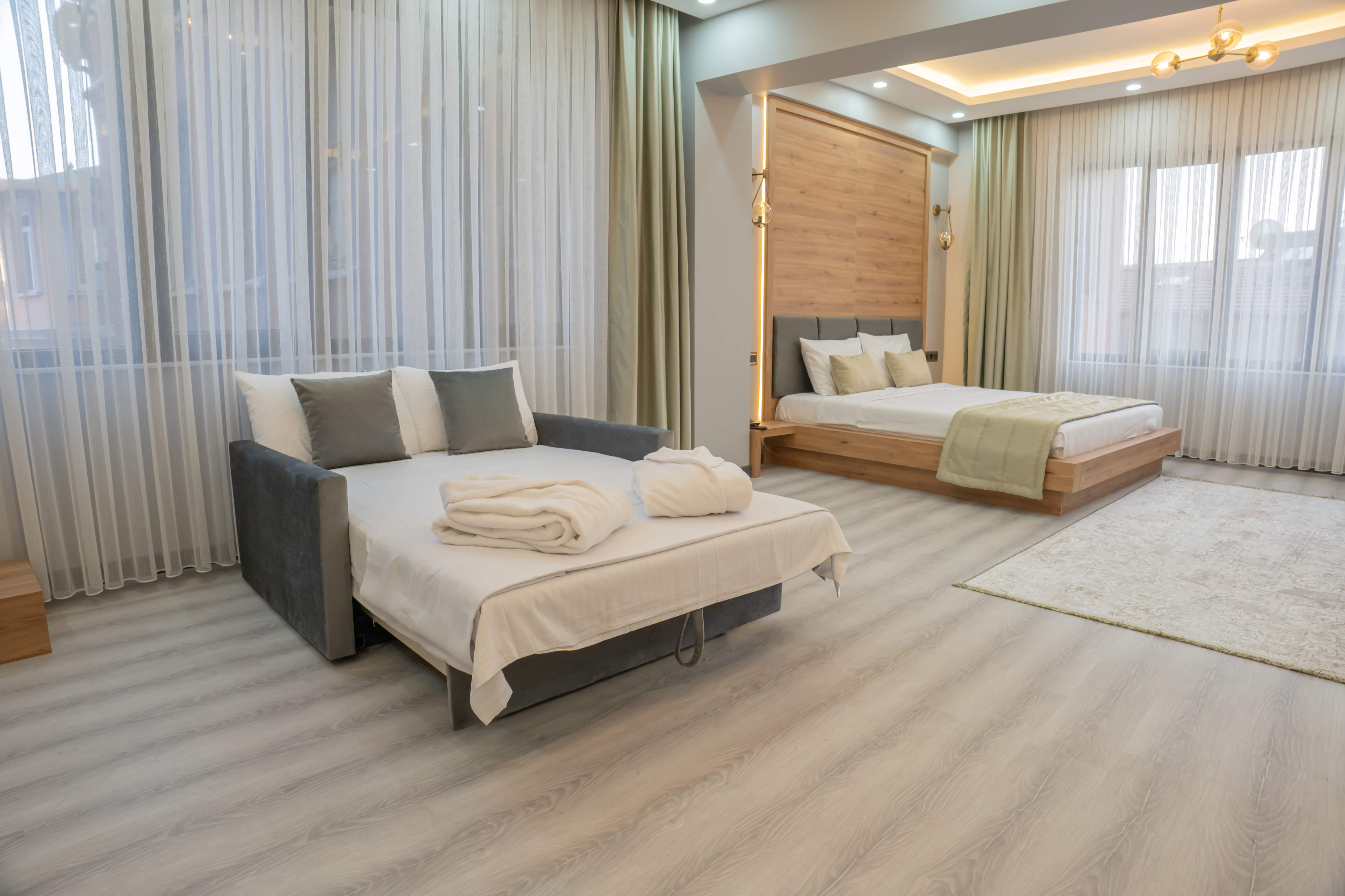 Quadruple Executive King Bed