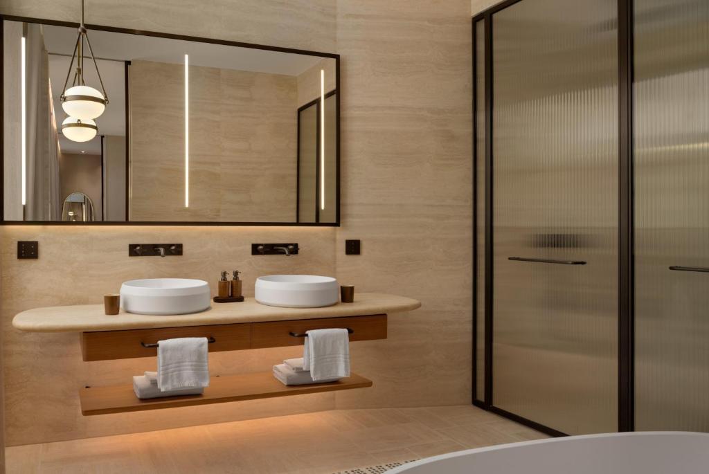 Suite Two Bedrooms Two Bathrooms