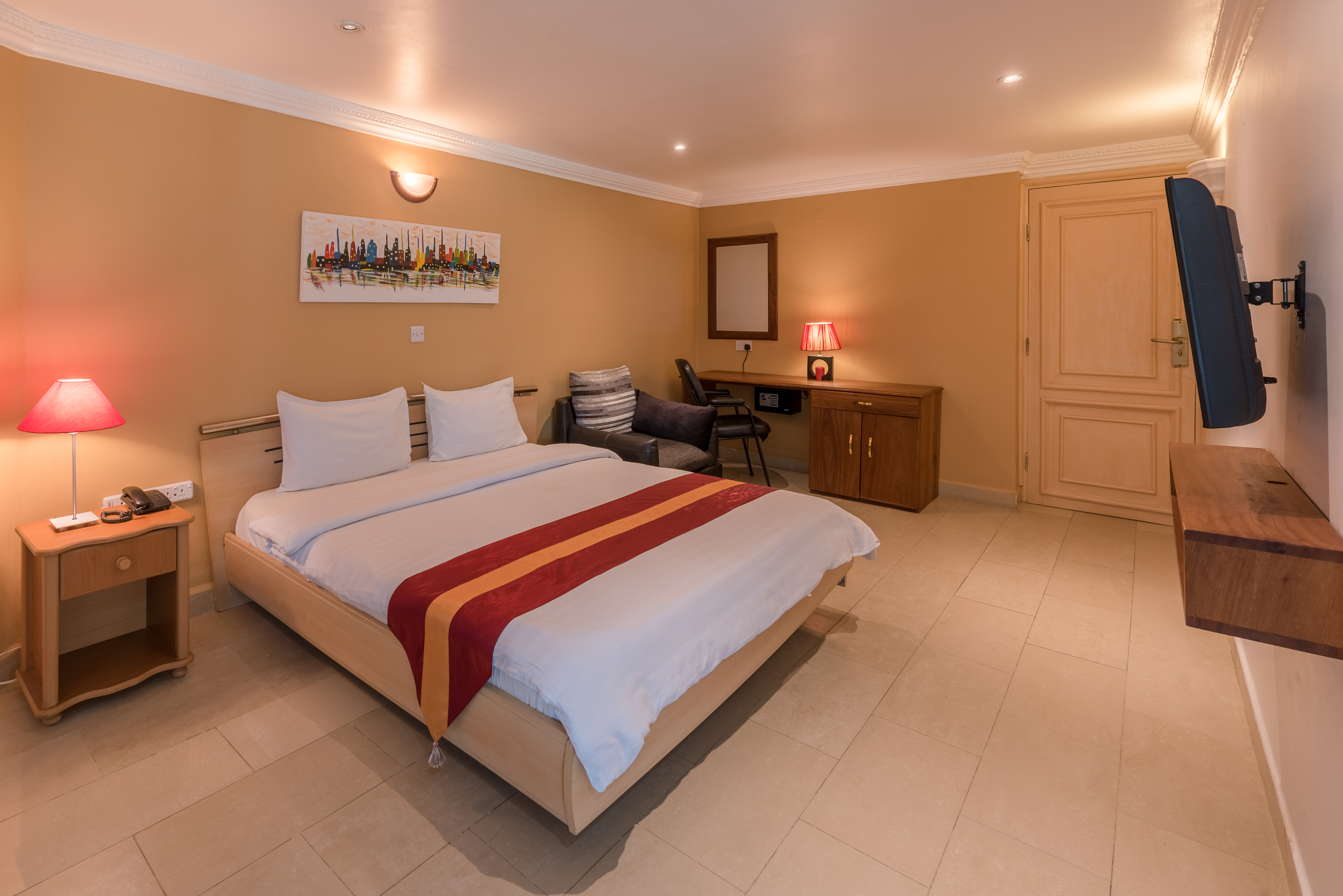 Studio King Size Bed