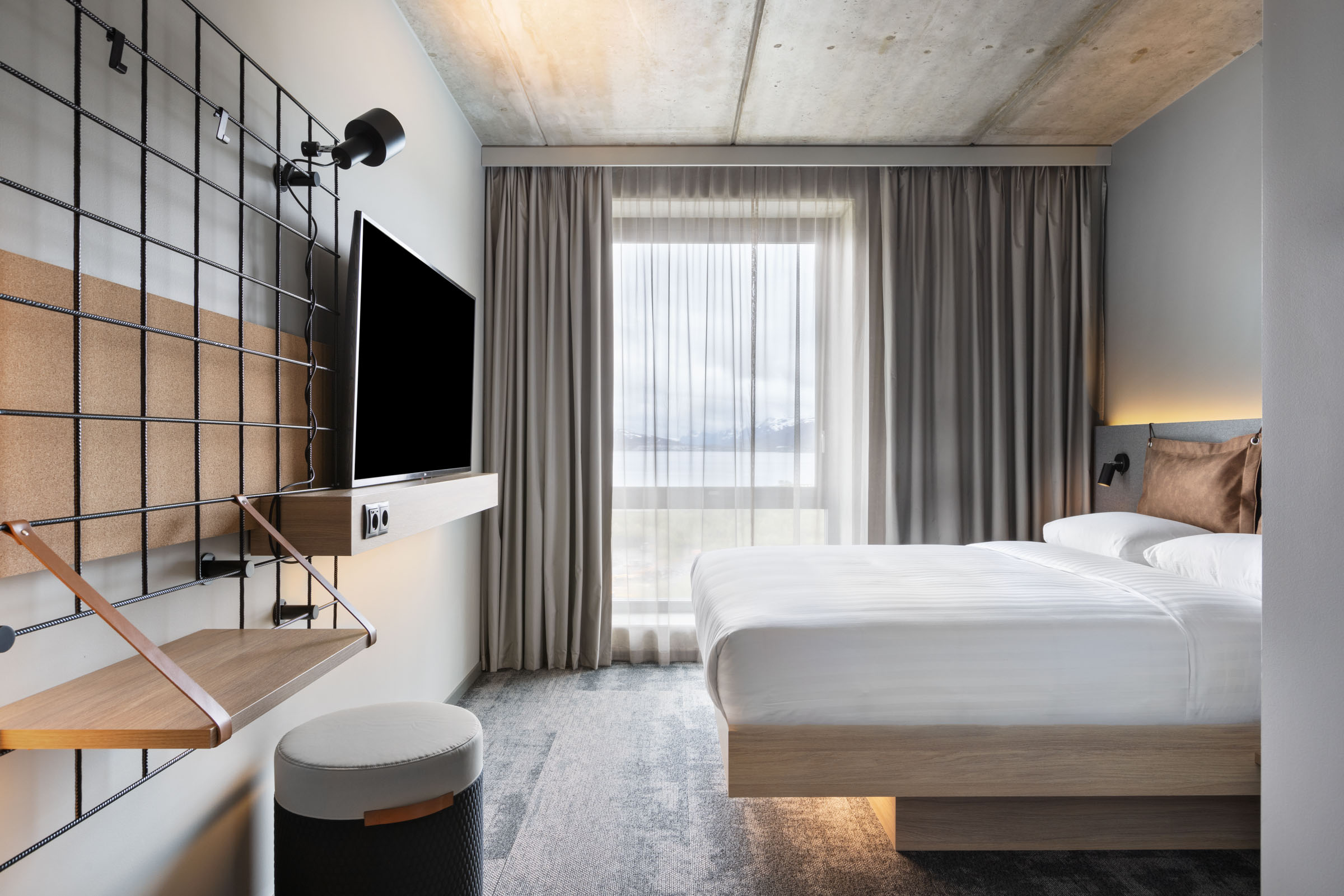 Double or Twin Standard