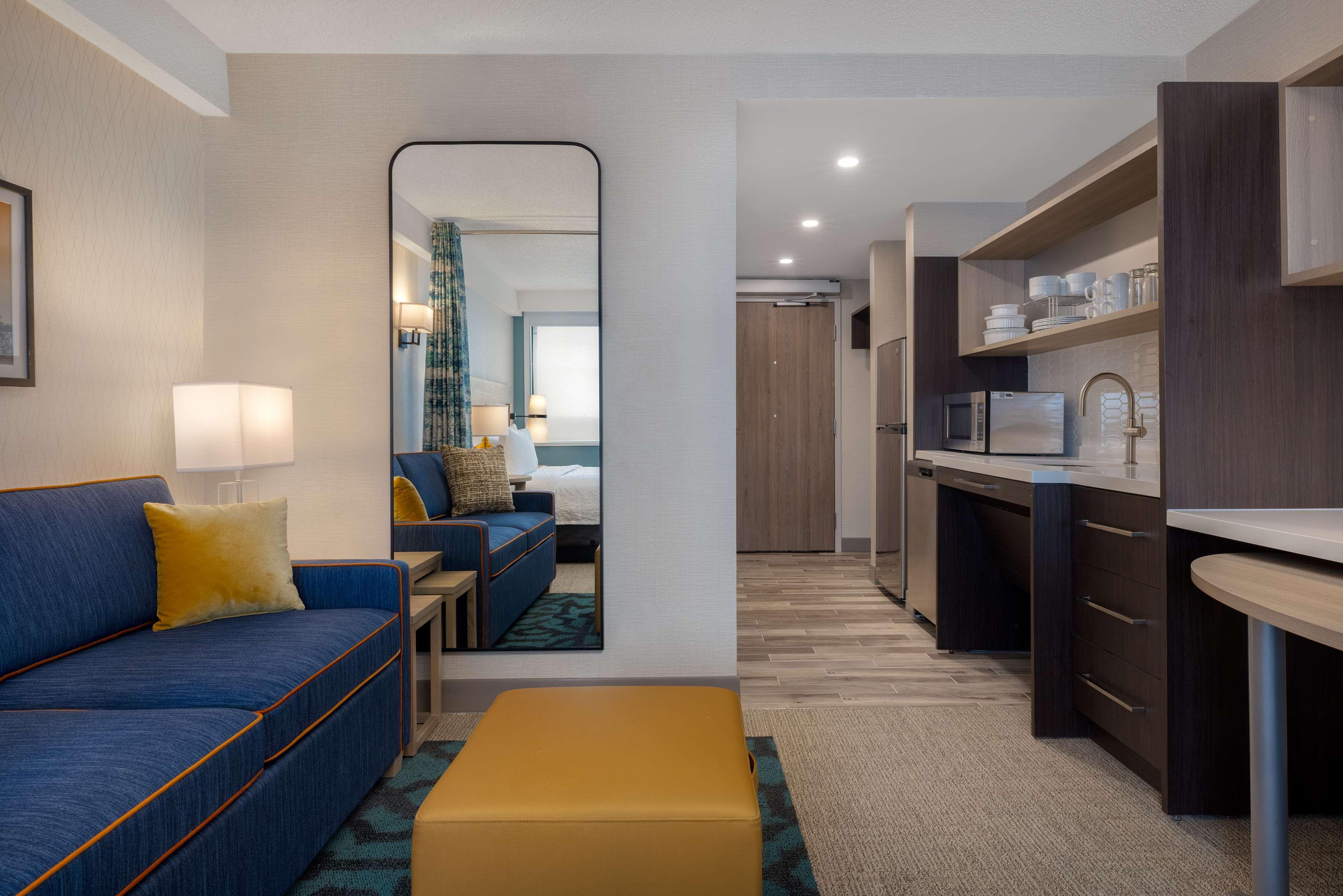 Suite Accessible-queen Size Bed