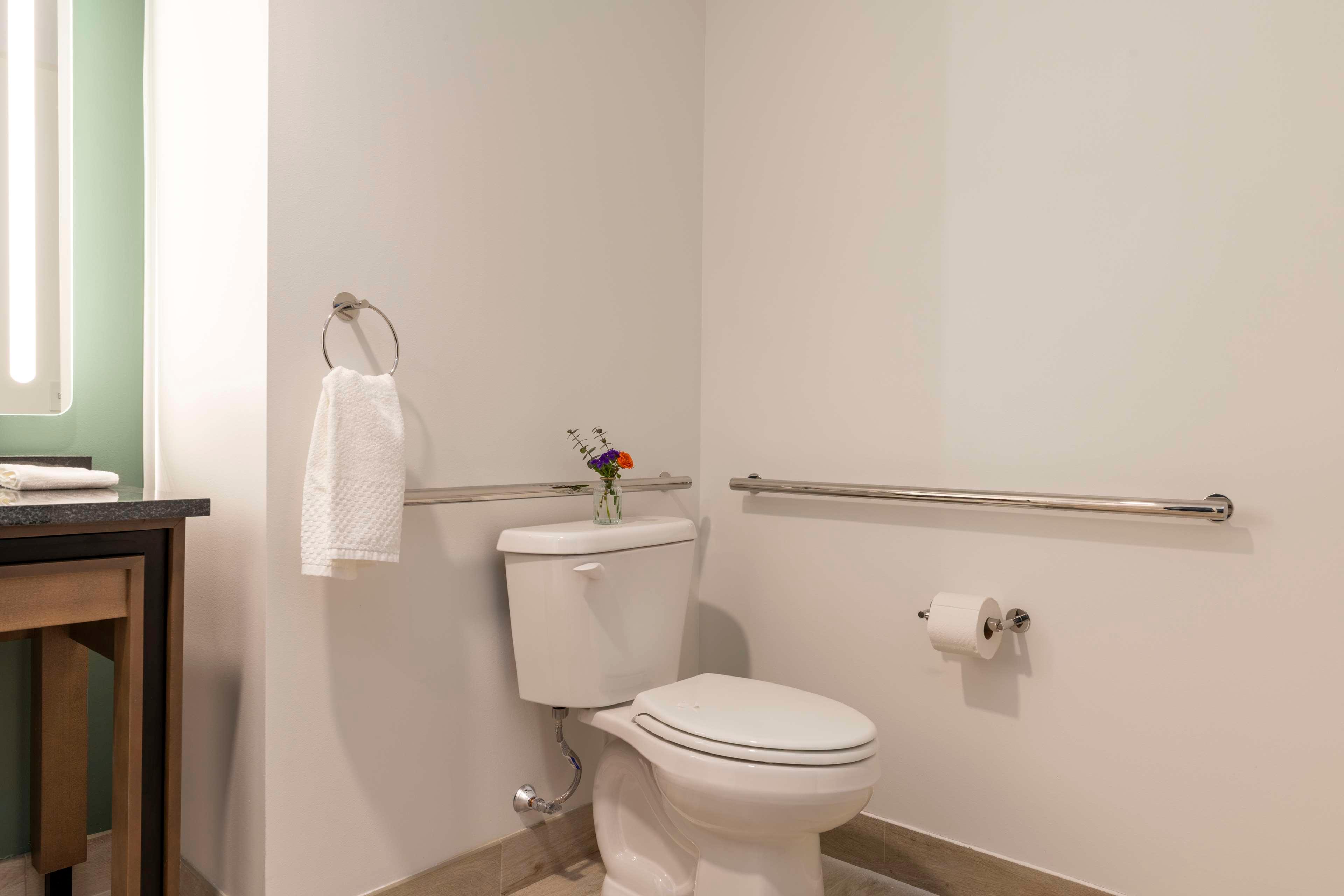 Double Accessible King Size Bed