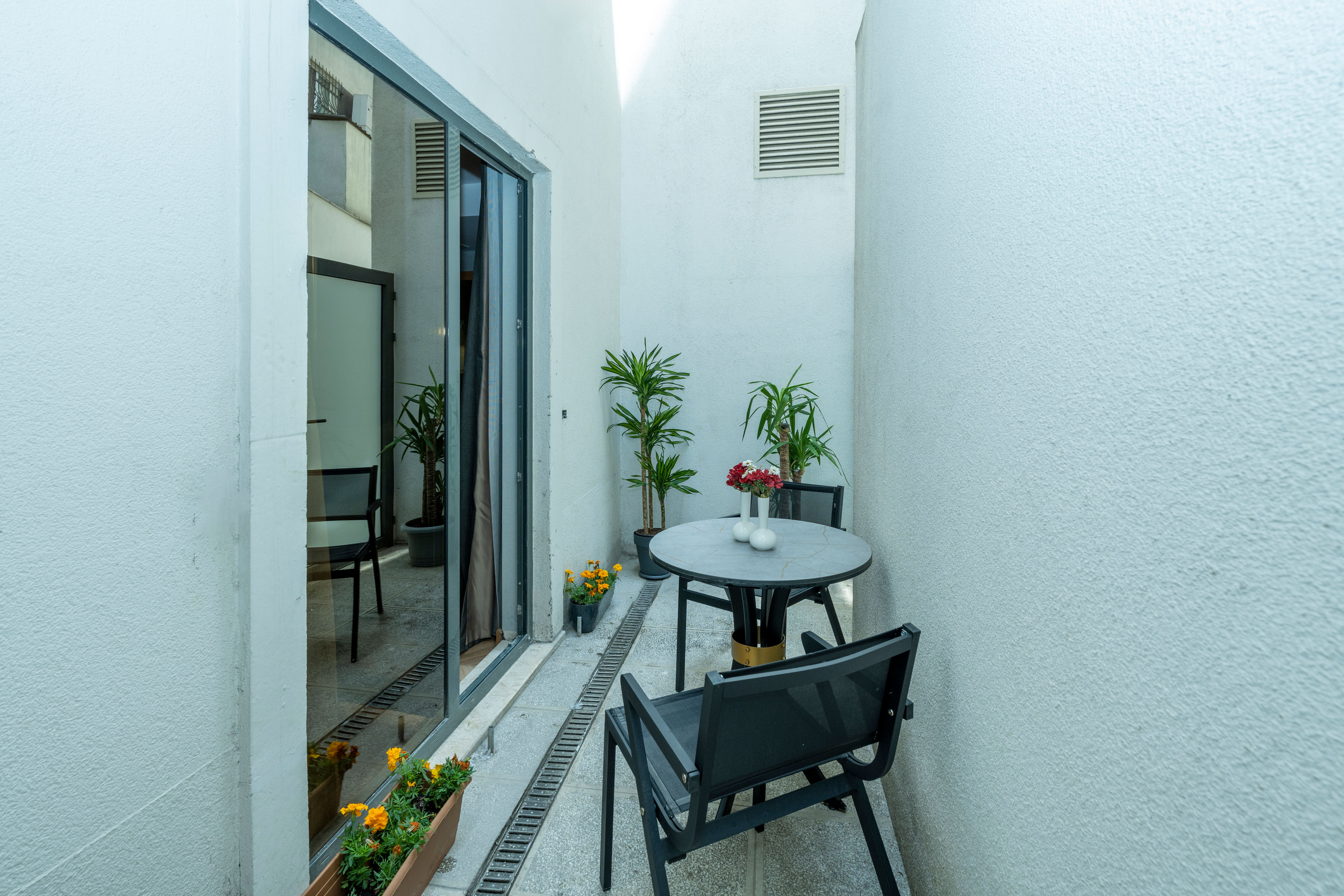 Double or Twin Land View