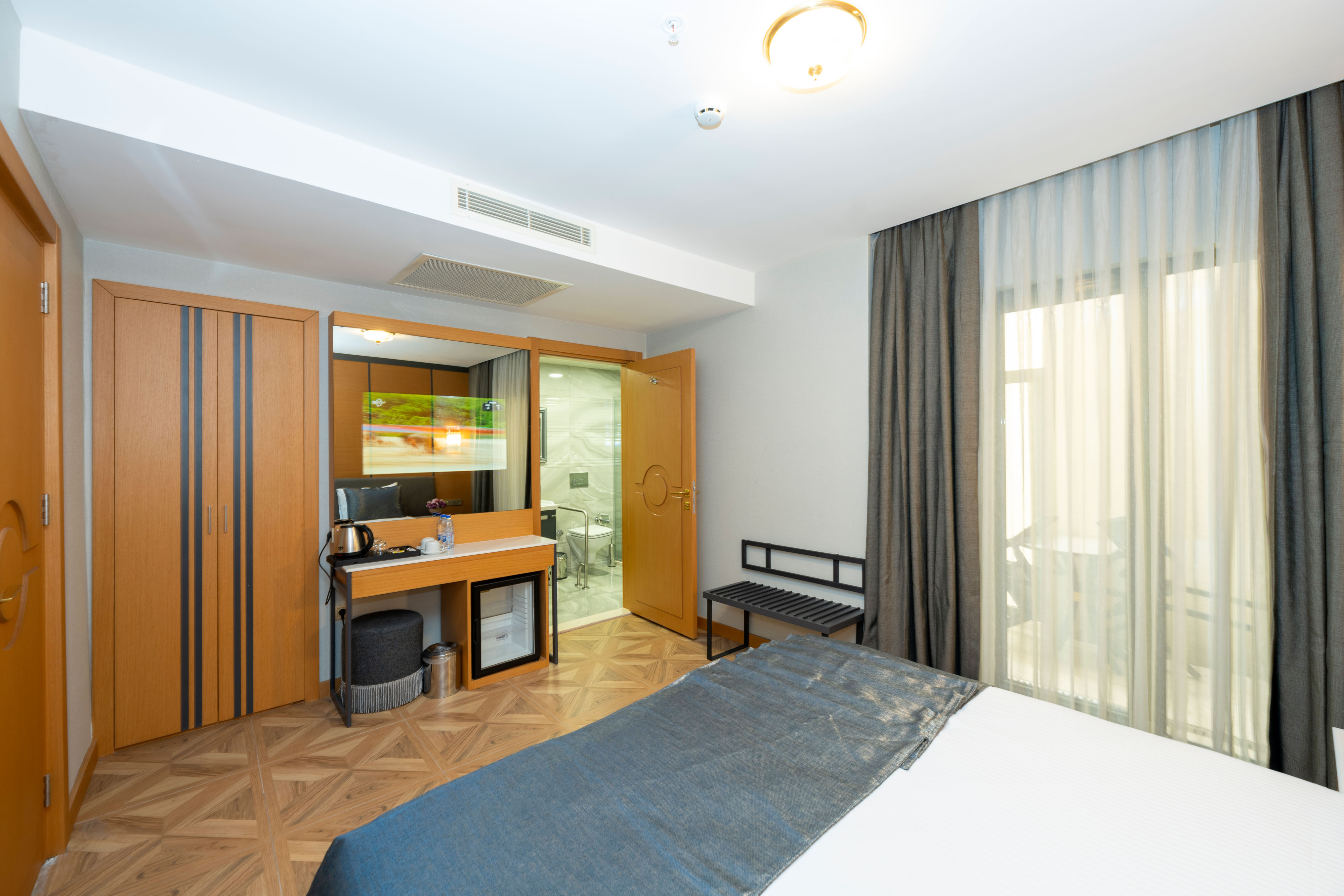 Double or Twin Land View