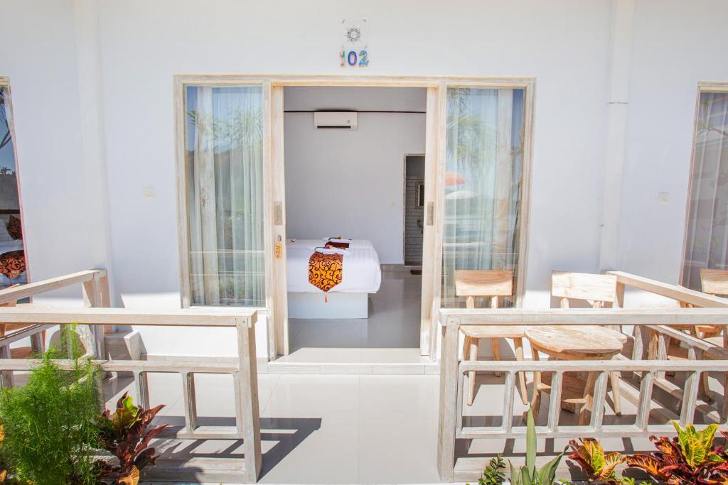 Double or Twin Deluxe Sea View