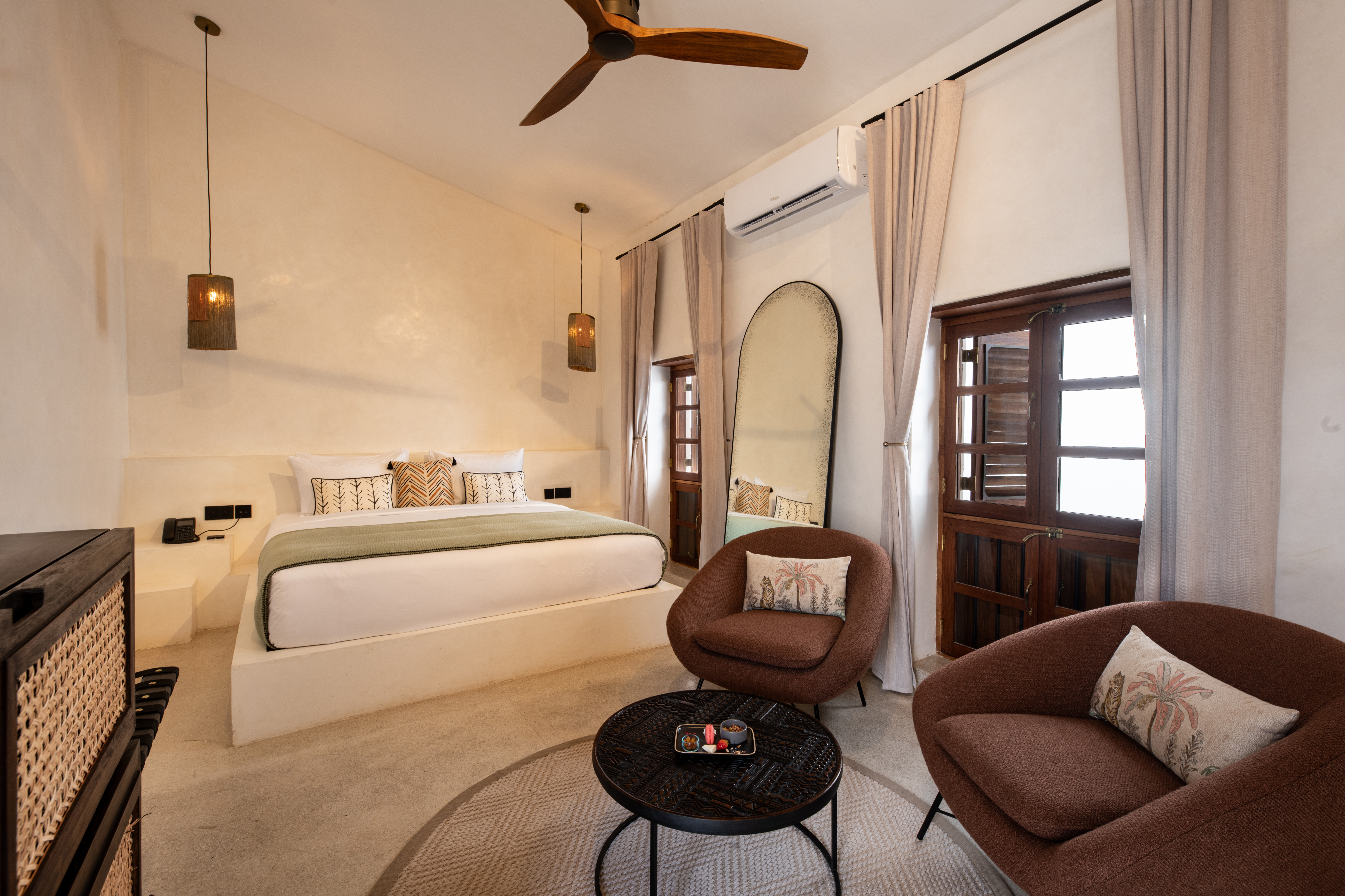 Double Deluxe King Bed