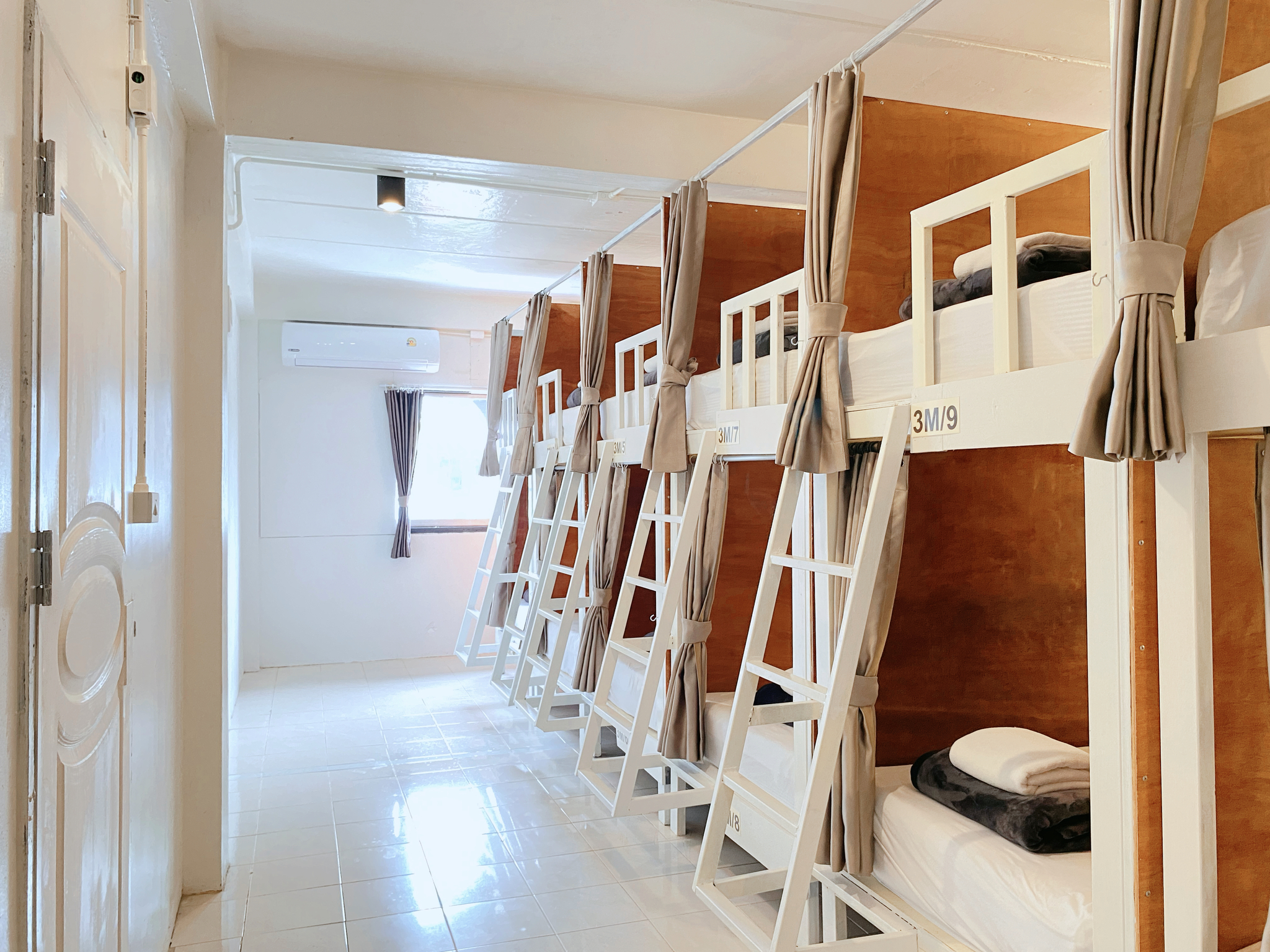 Bed in Dormitory Bunk Bed