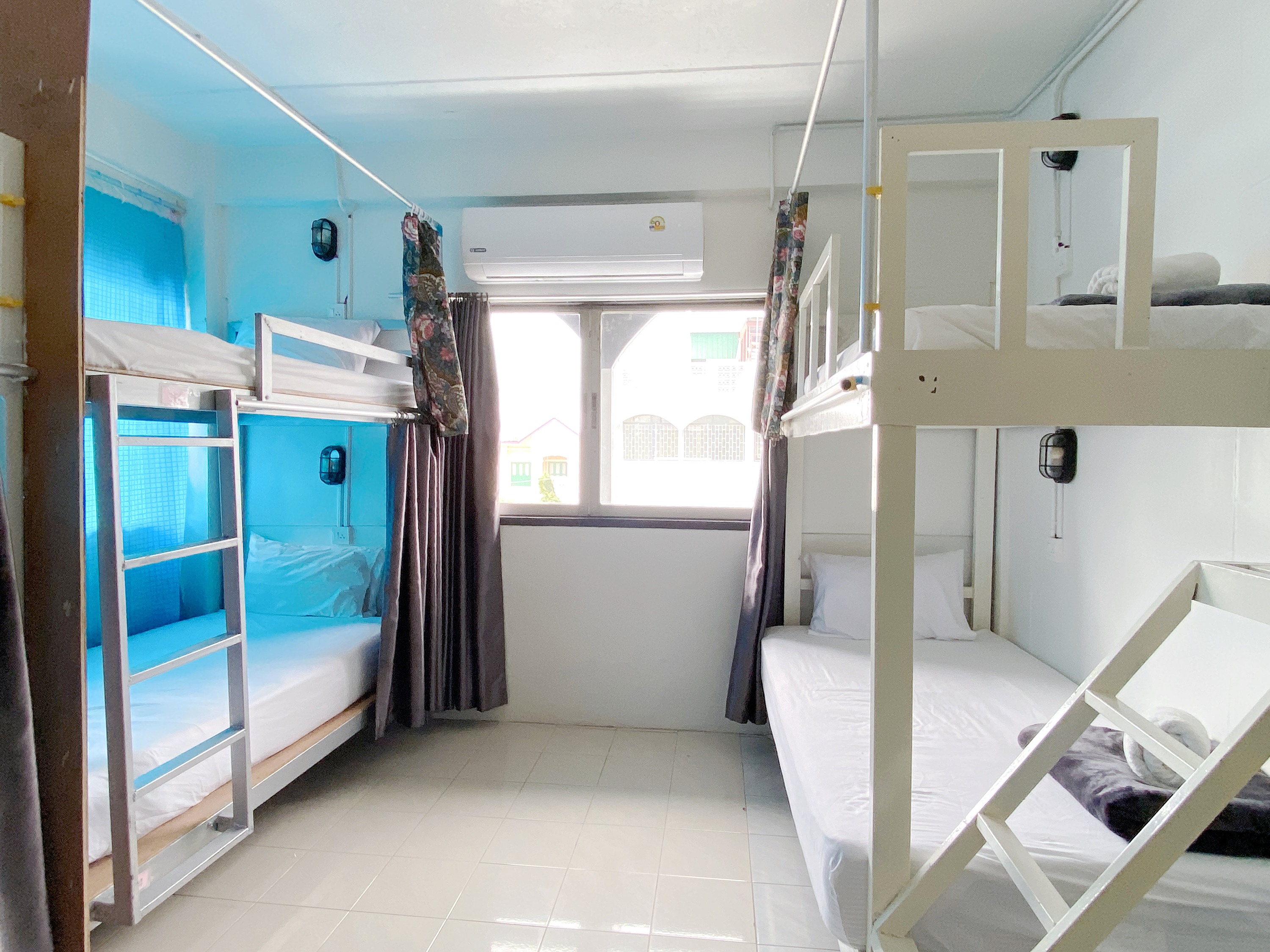 Bed in Dormitory Male Room