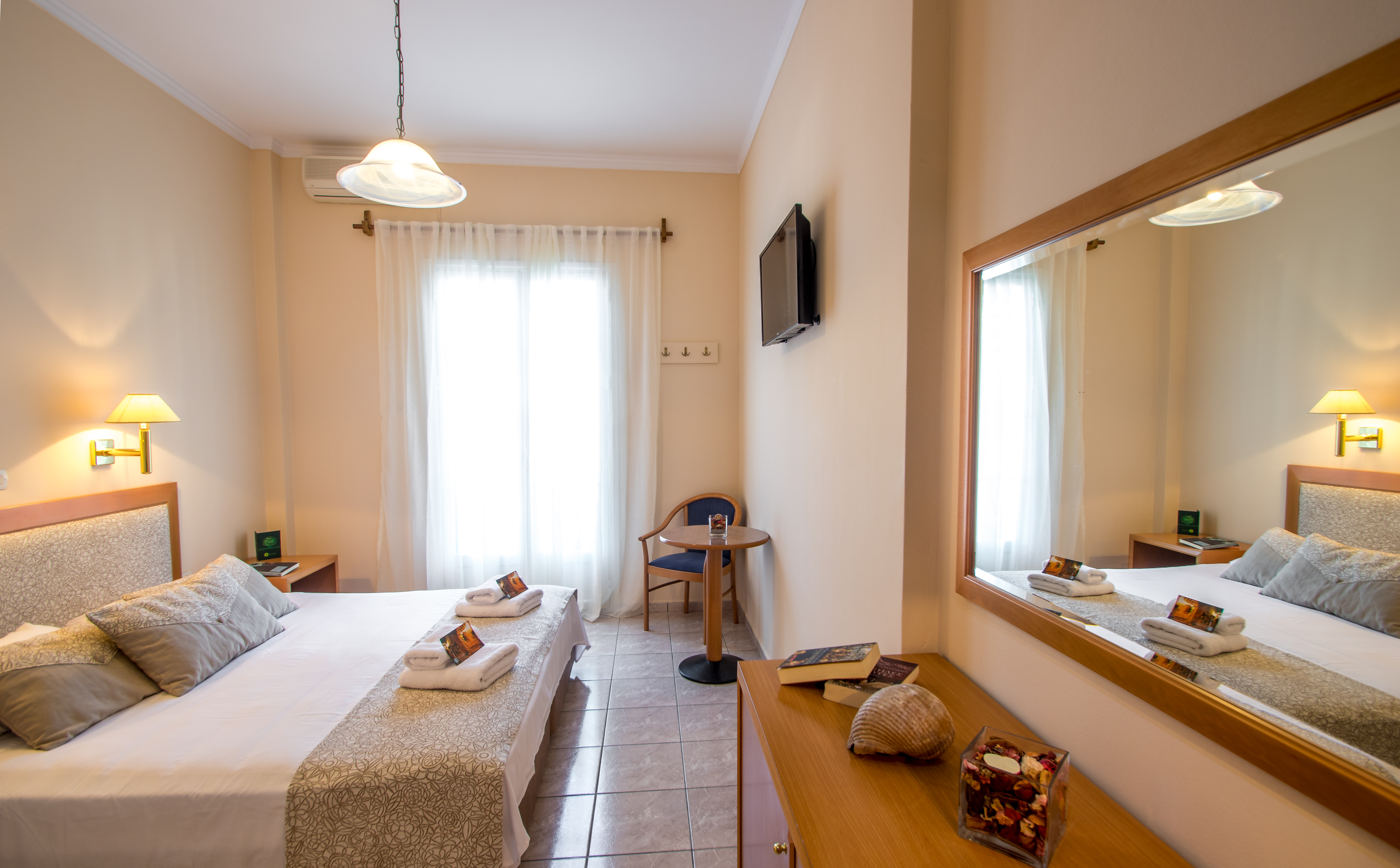 Double One Bedroom One Bathroom