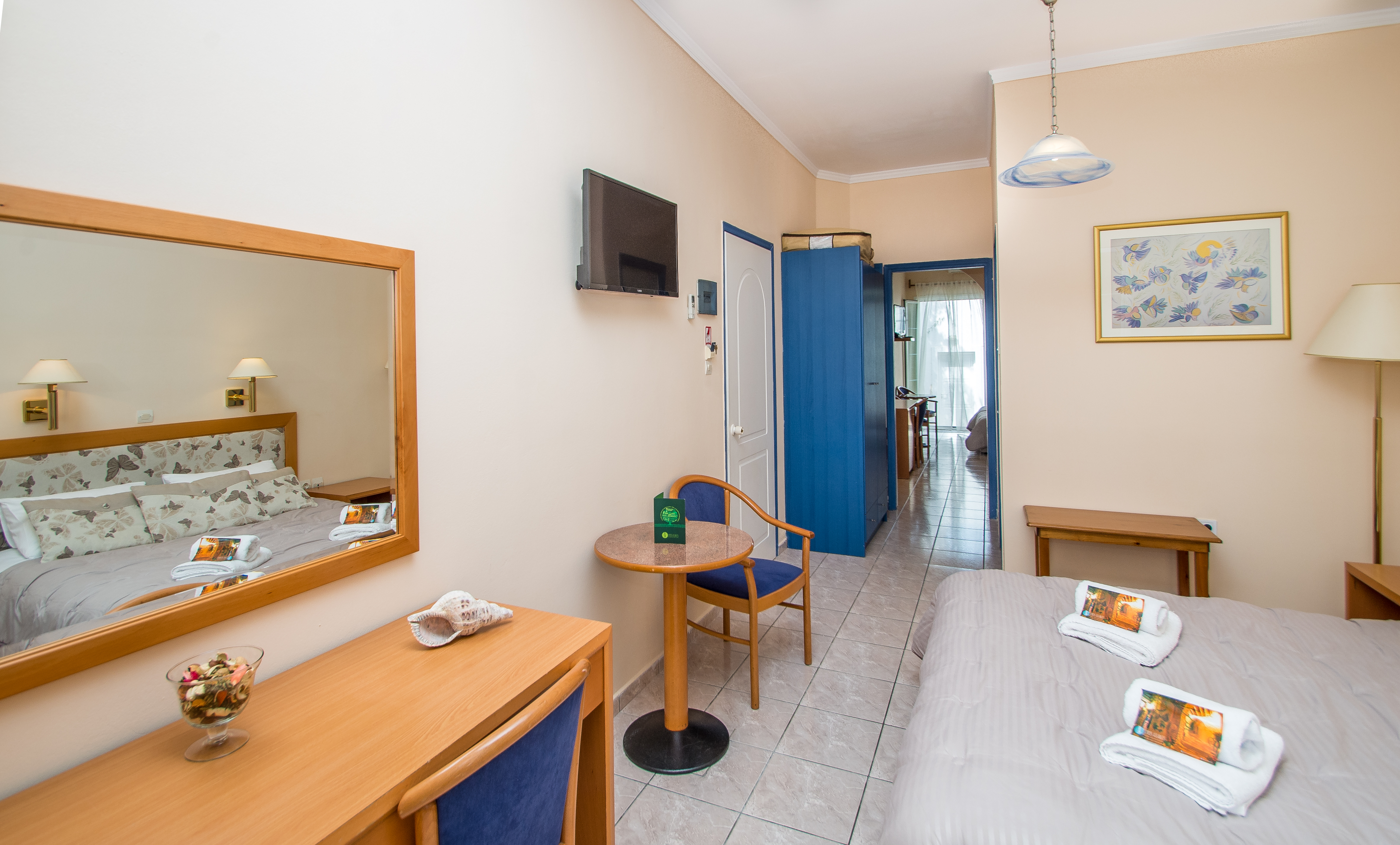 Quadruple Two Bedrooms Two Bathrooms