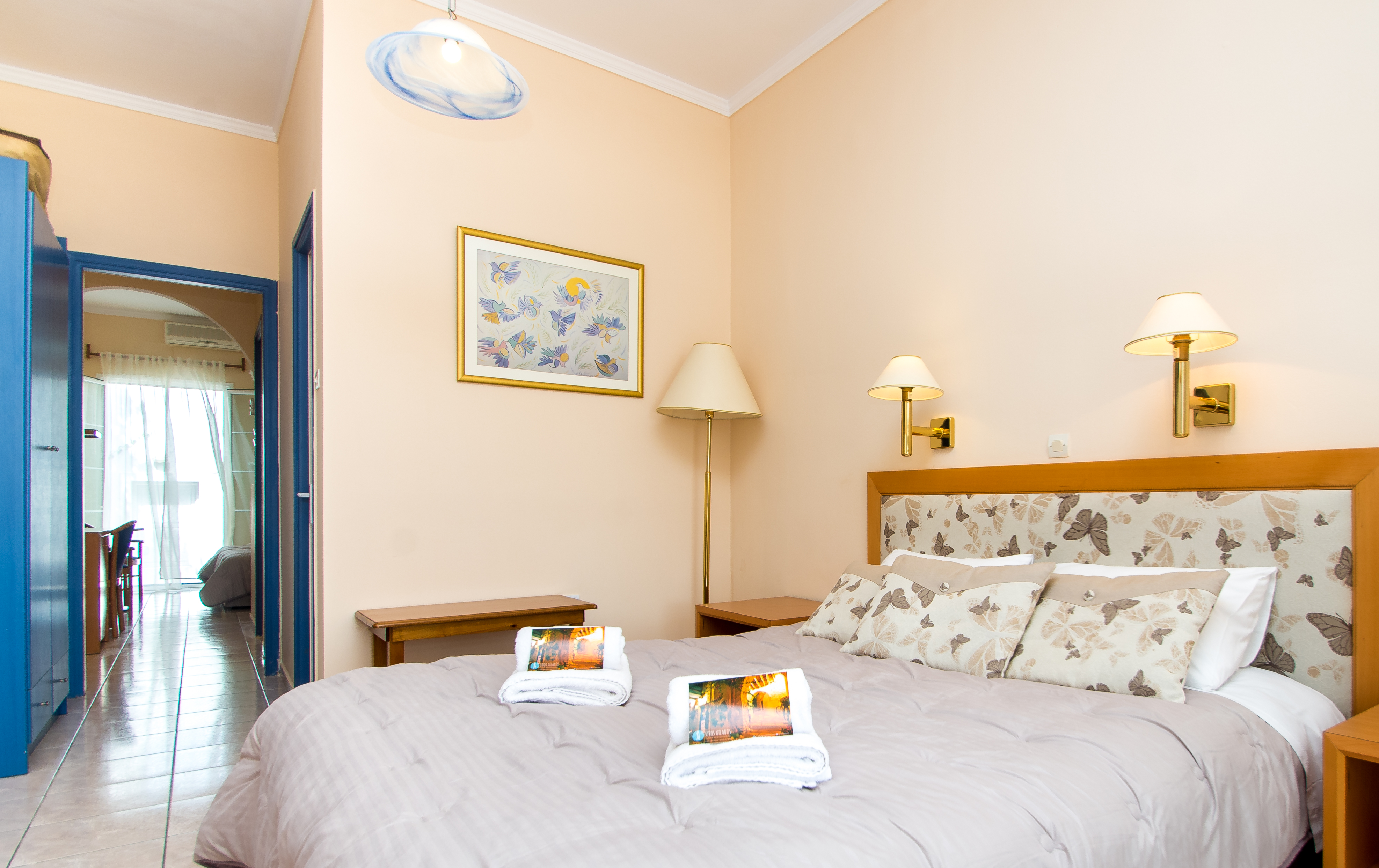 Quadruple Two Bedrooms Two Bathrooms