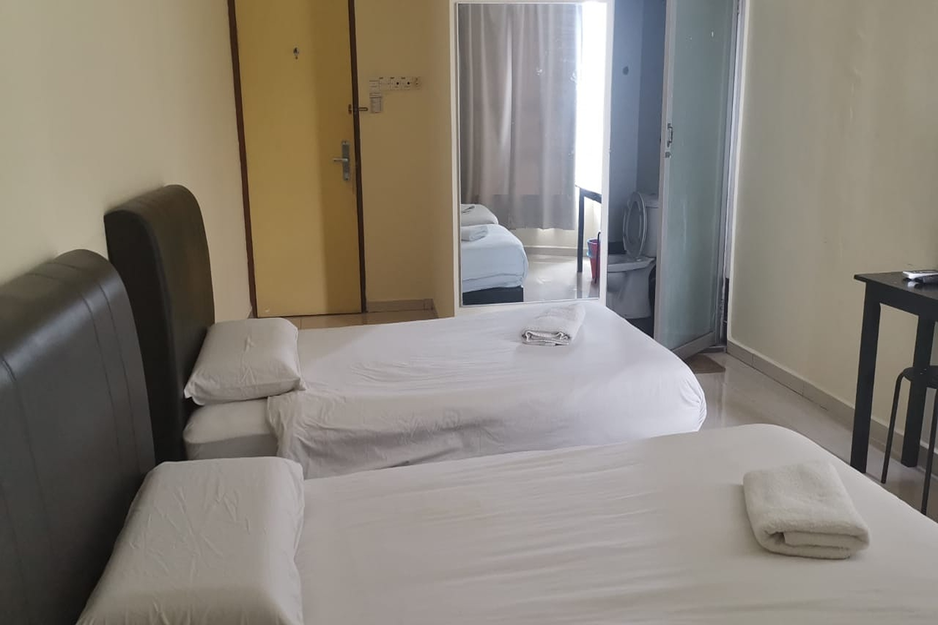 Double Queen Size Bed