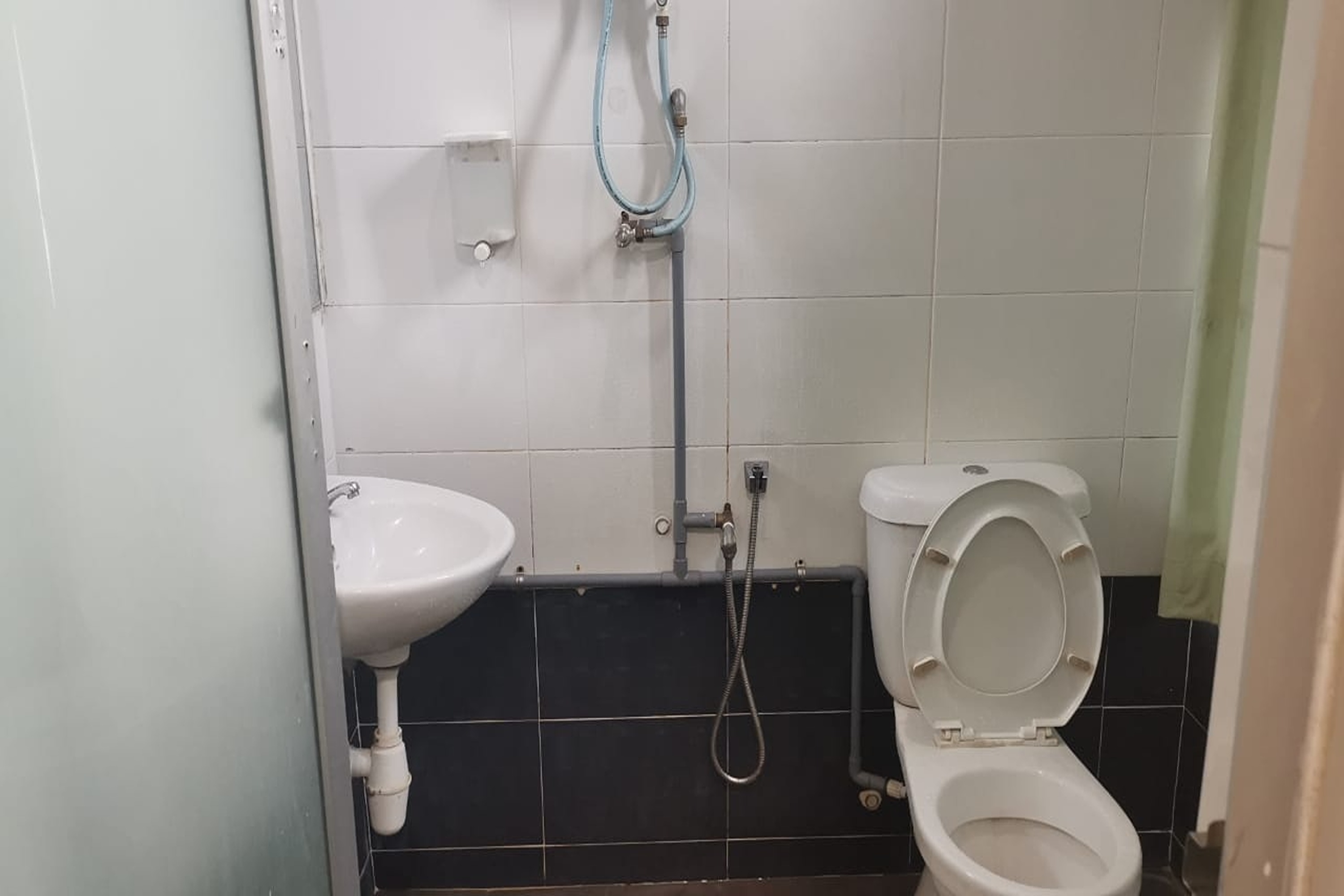 Double Deluxe Queen Bed