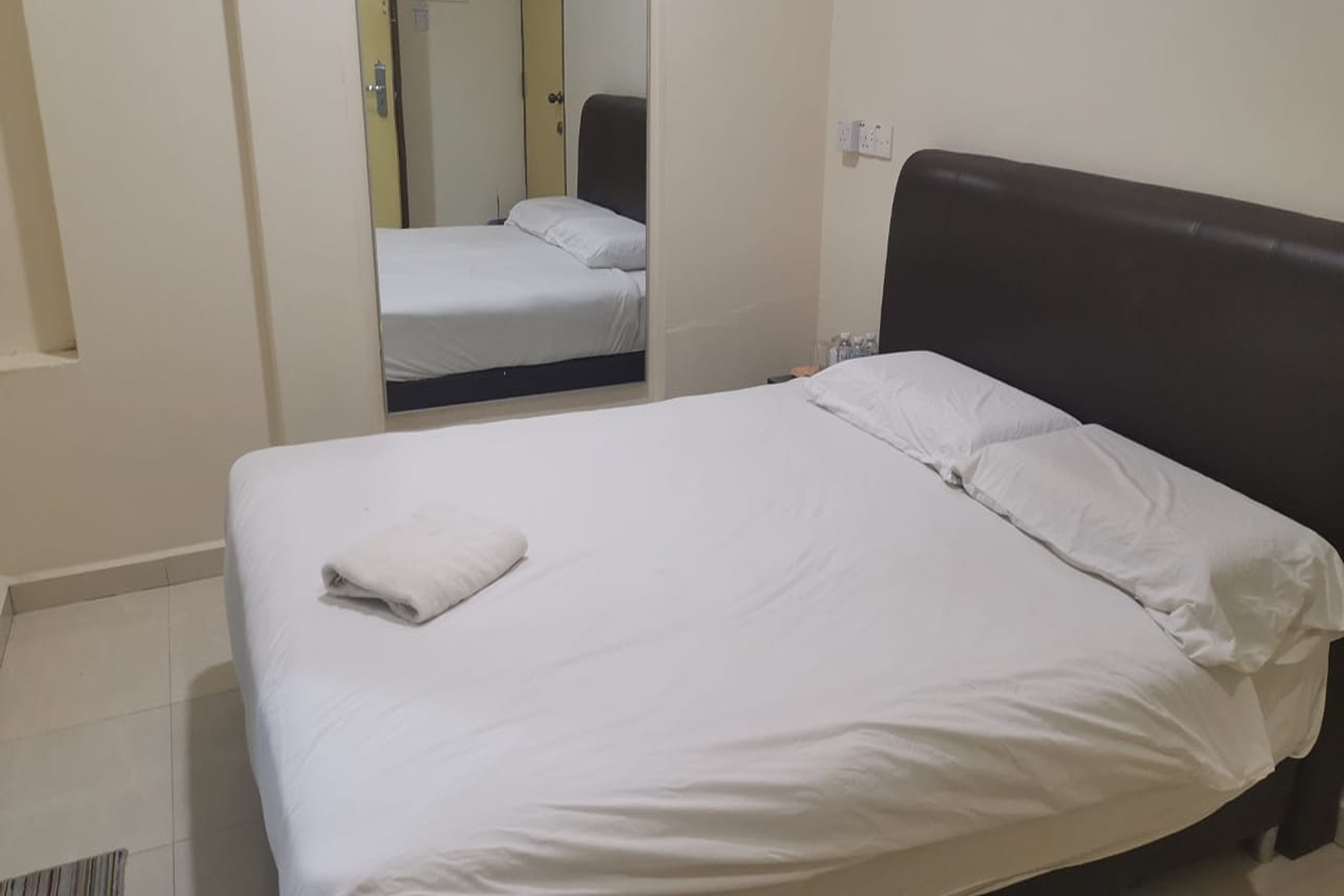 Double Deluxe Queen Bed