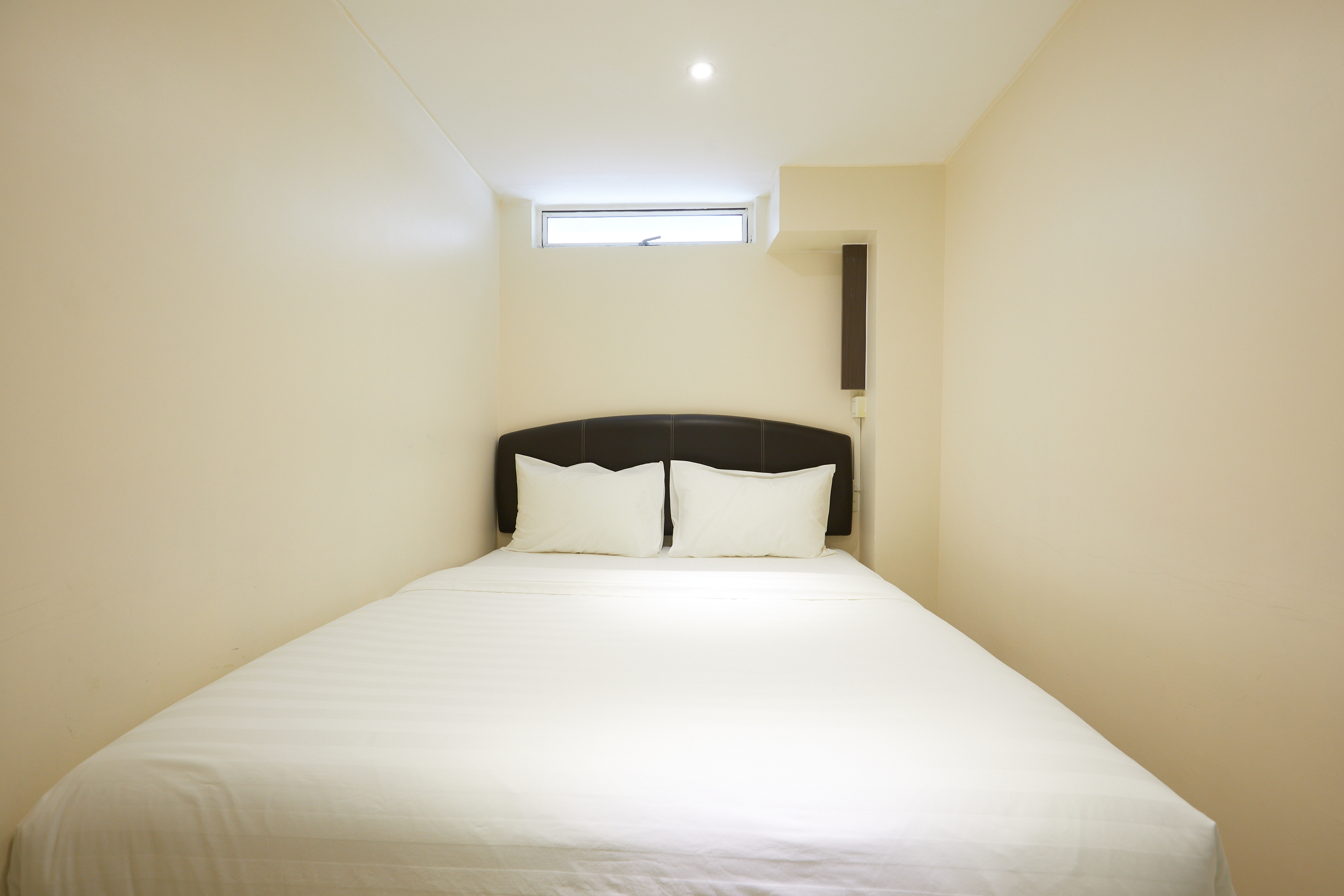 Double Queen Size Bed